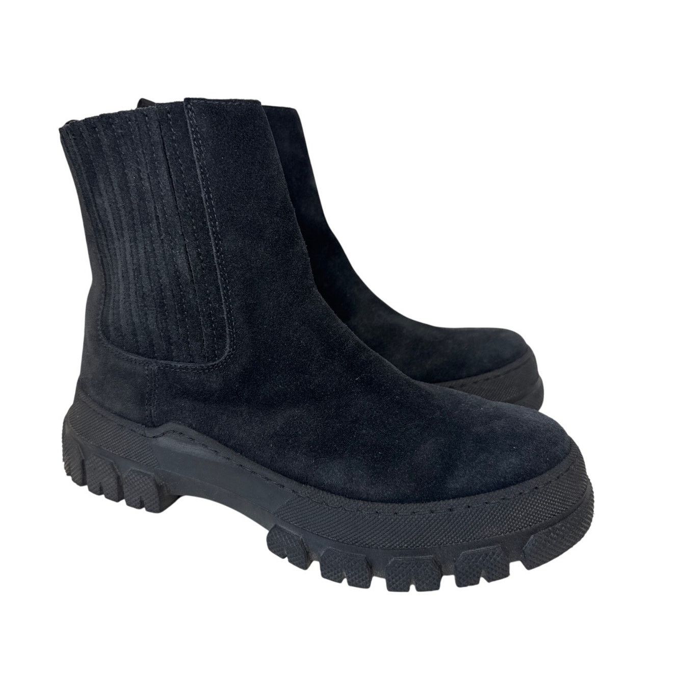 Other Boemos Suede Platform Chelsea Boots Lug Sole Italy size 37 Size US 6.5 / IT 36.5 - 1 Thumbnail