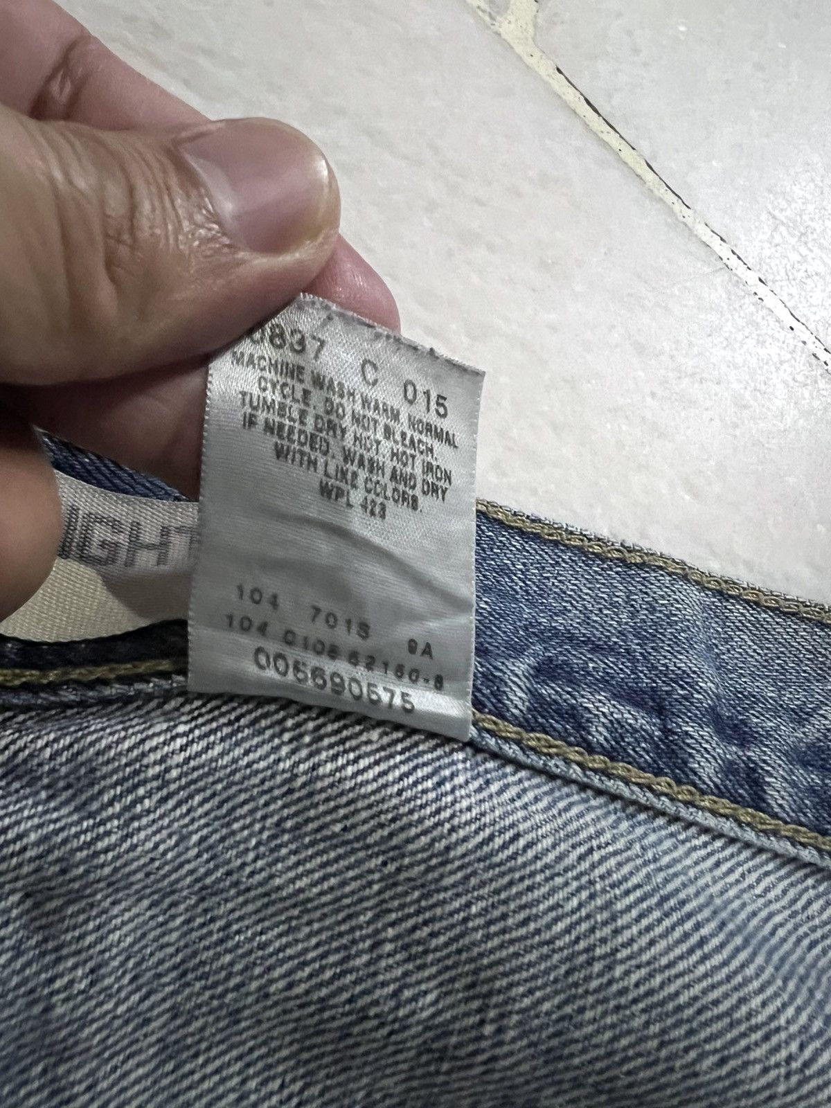 Levi's × Levi's Vintage Clothing Vintage Levis 569 Loose Straight Light Wash Jean Size US 34 / EU 50 - 16 Thumbnail