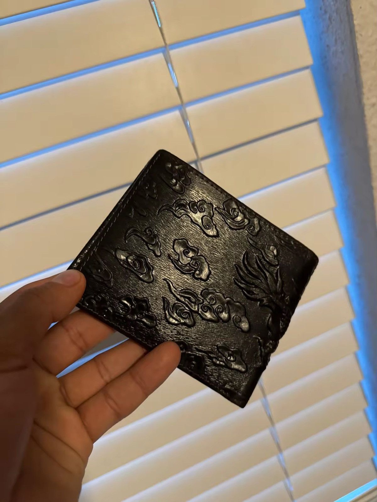 Genuine Leather Dragon Pattern Short Wallet Size ONE SIZE - 3 Thumbnail