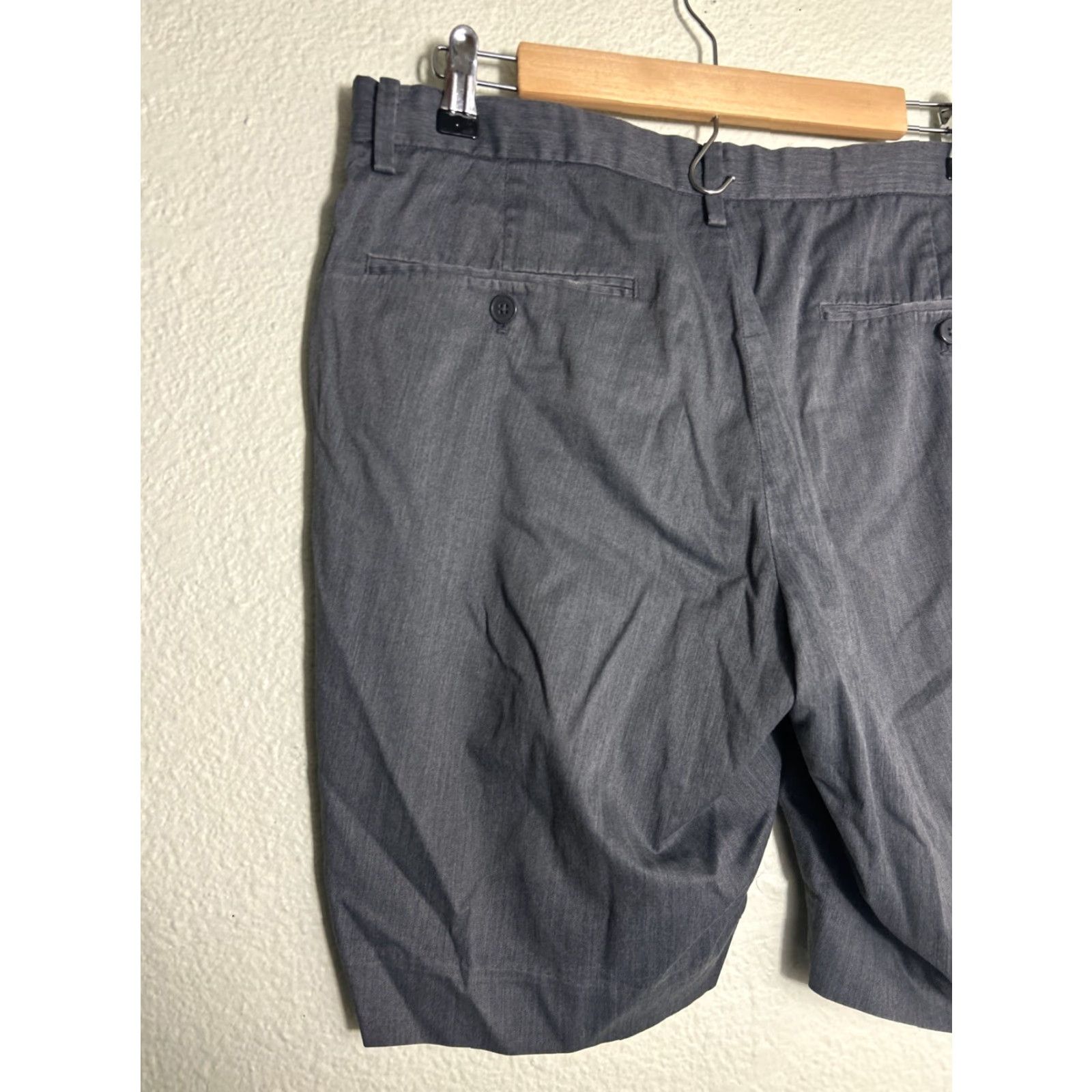 Uniqlo VINTAGE Uniqlo Mens Medium Gray Cotton Chino Shorts 34x9 M Gray Chino Shorts Mens Size US 31 - 6 Thumbnail