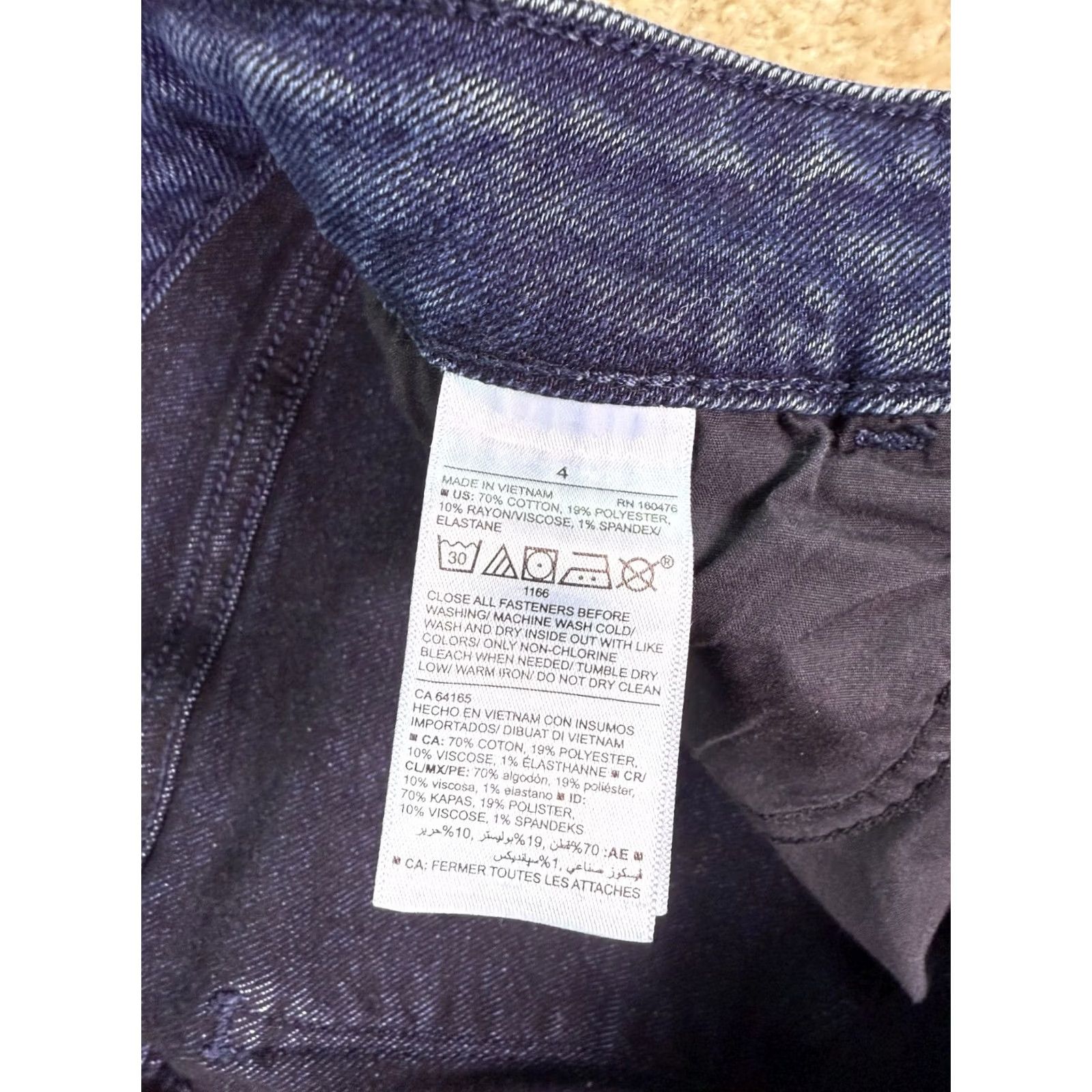 Old Navy Old Navy Rockstar Jeans Ankle Womens Size 4 Blue Distressed Button Fly Raw Hem C925 Size ONE SIZE - 7 Thumbnail
