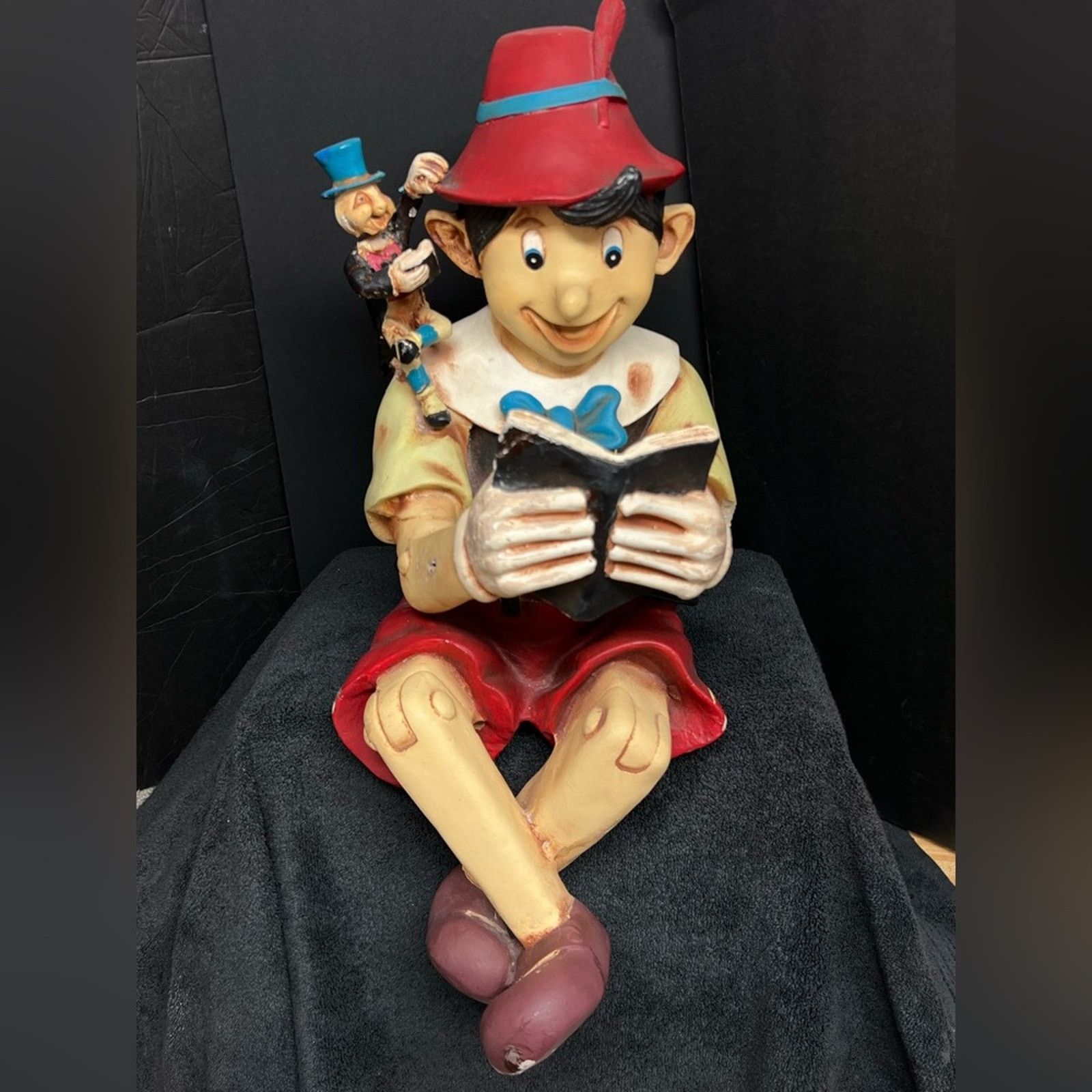Disney VINTAGE DISNEY PINOCCHIO STATUE LARGE 2FT SCULPTURE CRICKET Size ONE SIZE - 1 Thumbnail