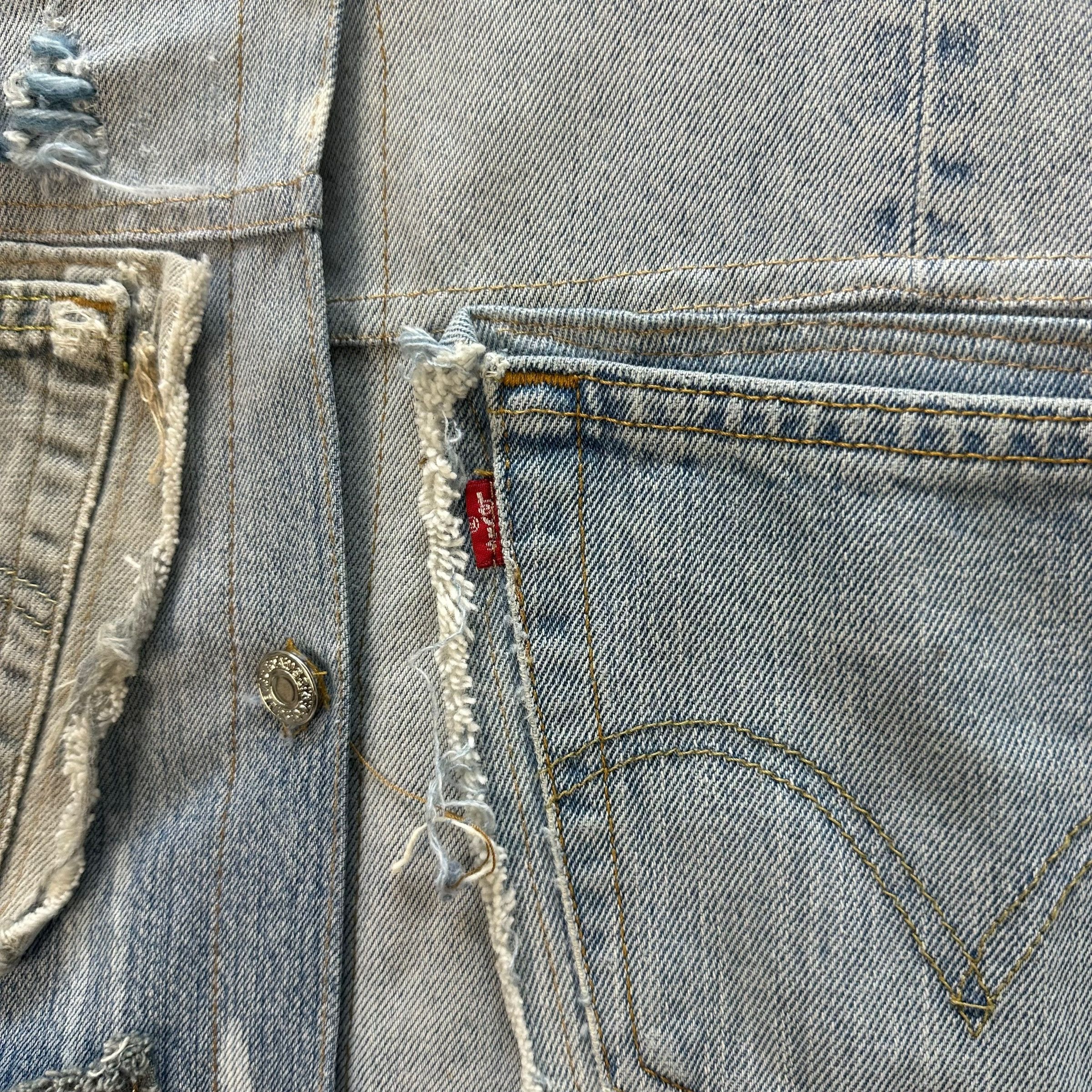 Other CUSTOM PATCH WORK ALL LEVIS DENIM JACKET #8670-019 Size US L / EU 52-54 / 3 - 4 Thumbnail