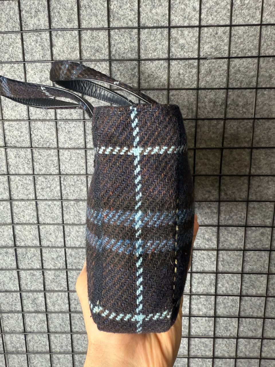 Burberry Burberrys Vintage Nova Check Handbag Tweed Size ONE SIZE - 3 Thumbnail
