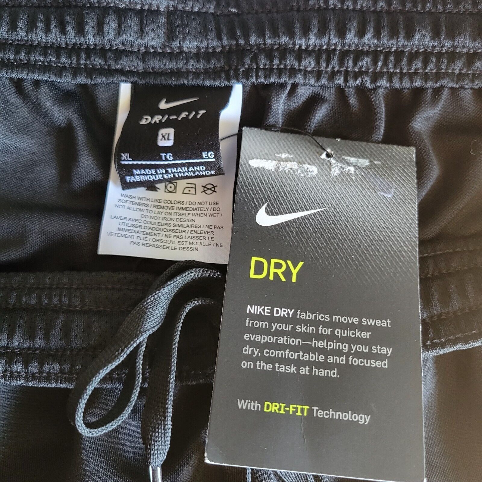 Nike Men's Nike Standard Fit Training Shorts. Size XL Size US 38 / EU 54 - 4 Thumbnail
