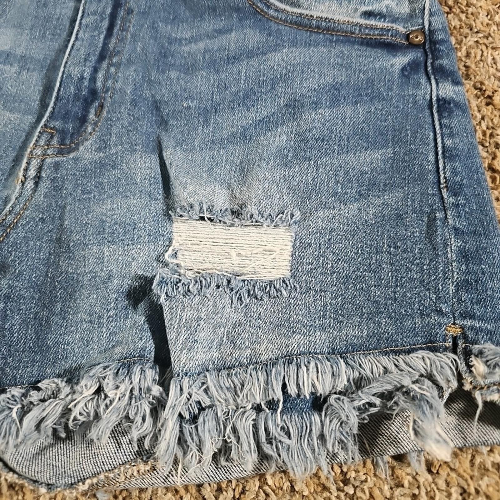 Other Maurices KanCan Sz 29 Cutoff Jean Shorts Size 29" - 2 Thumbnail