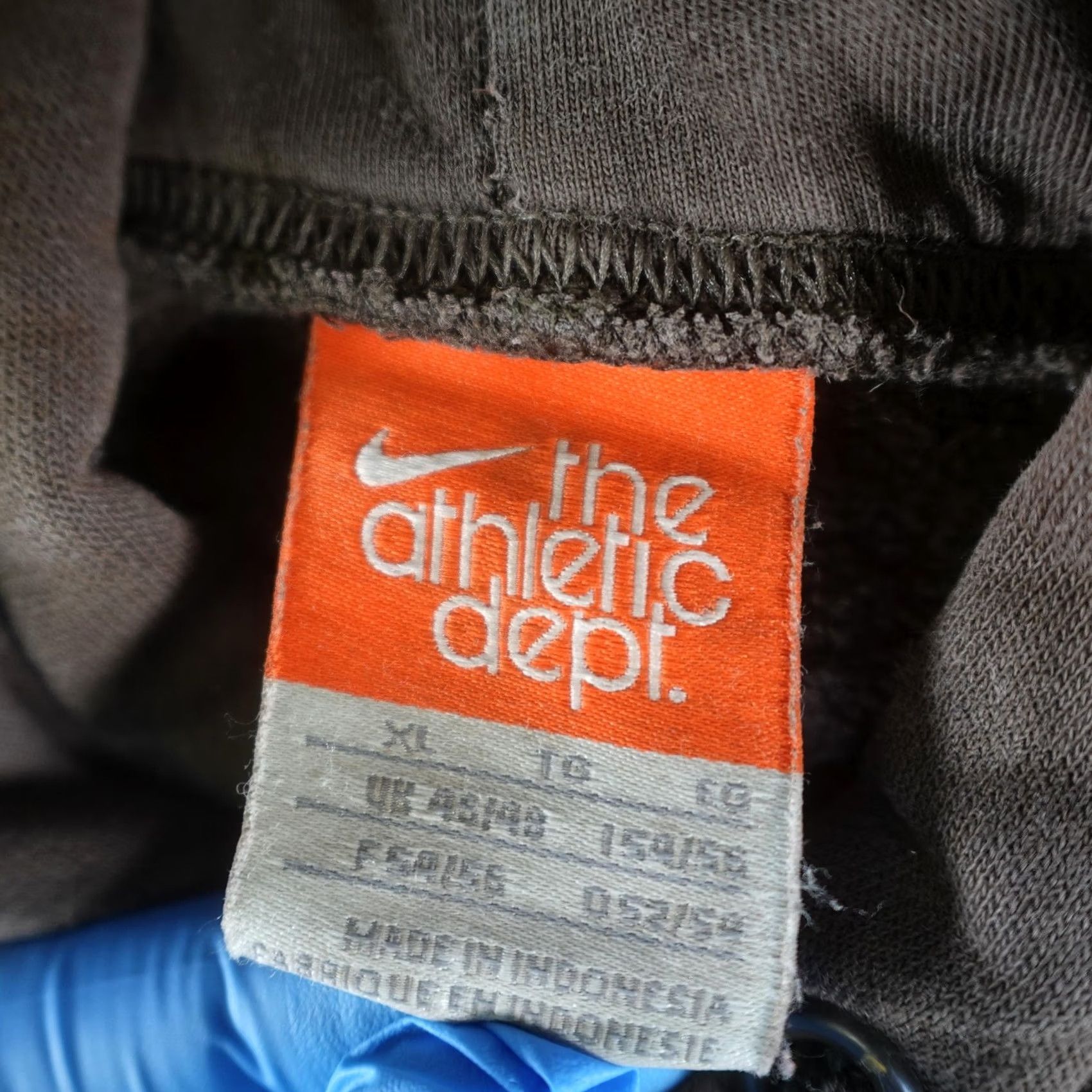 Nike VINTAGE Nike Hoodie Mens XL Brown Pullover Fleece Sweatshirt Embroidered Big Logo Size US XL / EU 56 / 4 - 5 Thumbnail