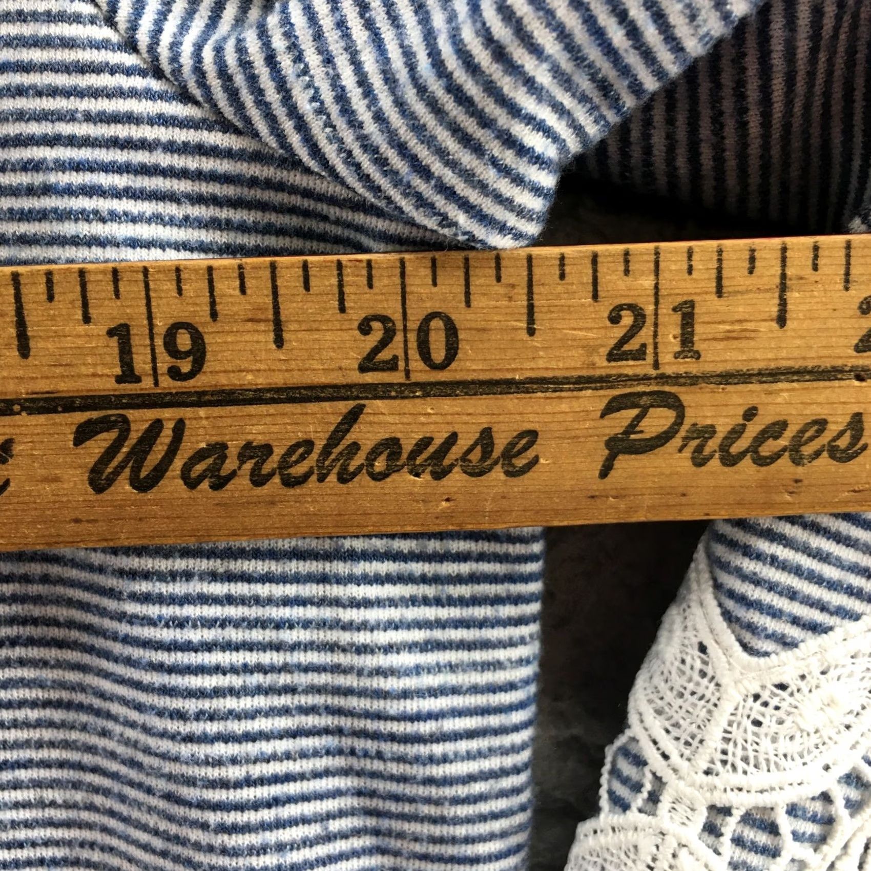 Vintage Chicos Blouse Top Womens 2P Petite Blue White Stripe Bell Sleeve Lace Hem Shirt Adult Regular Blue White Stripe Bell Sleeve Lace Hem Size XS / US 0-2 / IT 36-38 - 5 Thumbnail