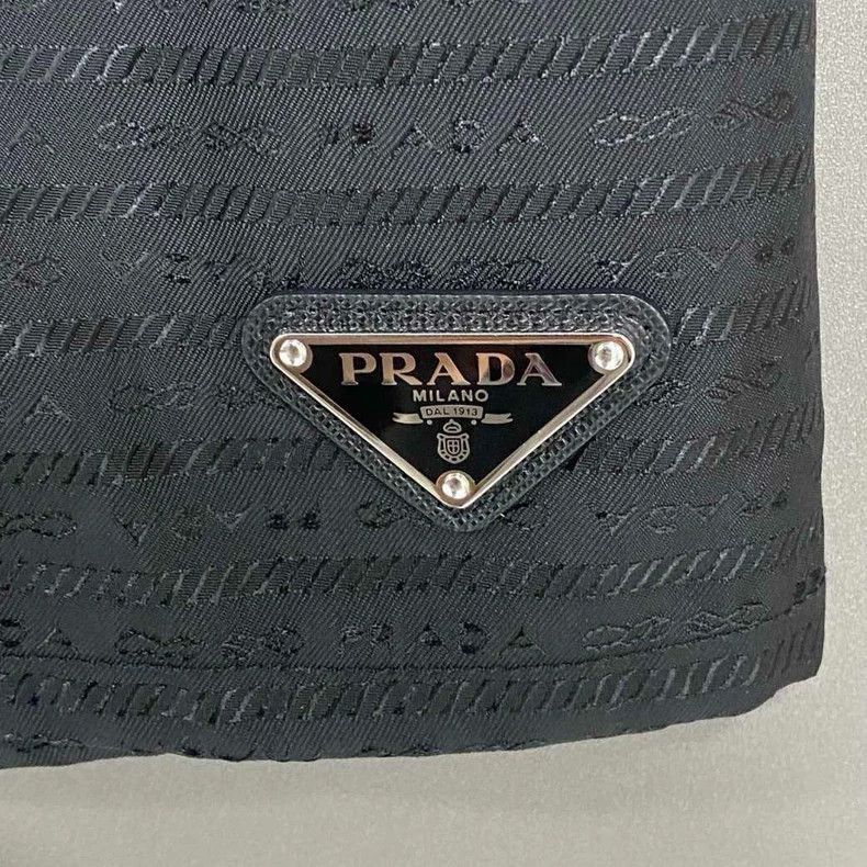 Prada Prada Triangle Logo Nylon Shorts -2505 Size US 38 / EU 54 - 4 Thumbnail