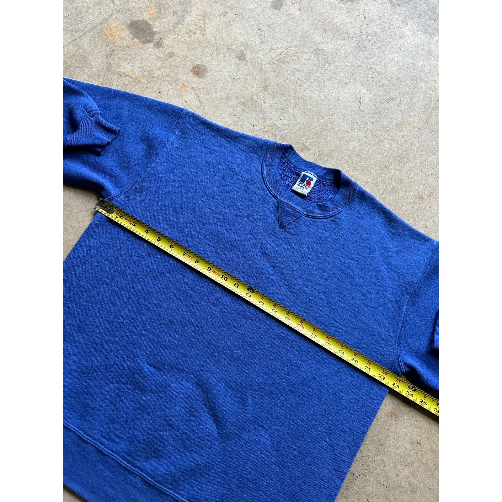 Russell Athletic × Vintage Vintage Russell Athletic 1990s Blue Essential Sweatshirt Size US L / EU 52-54 / 3 - 4 Thumbnail