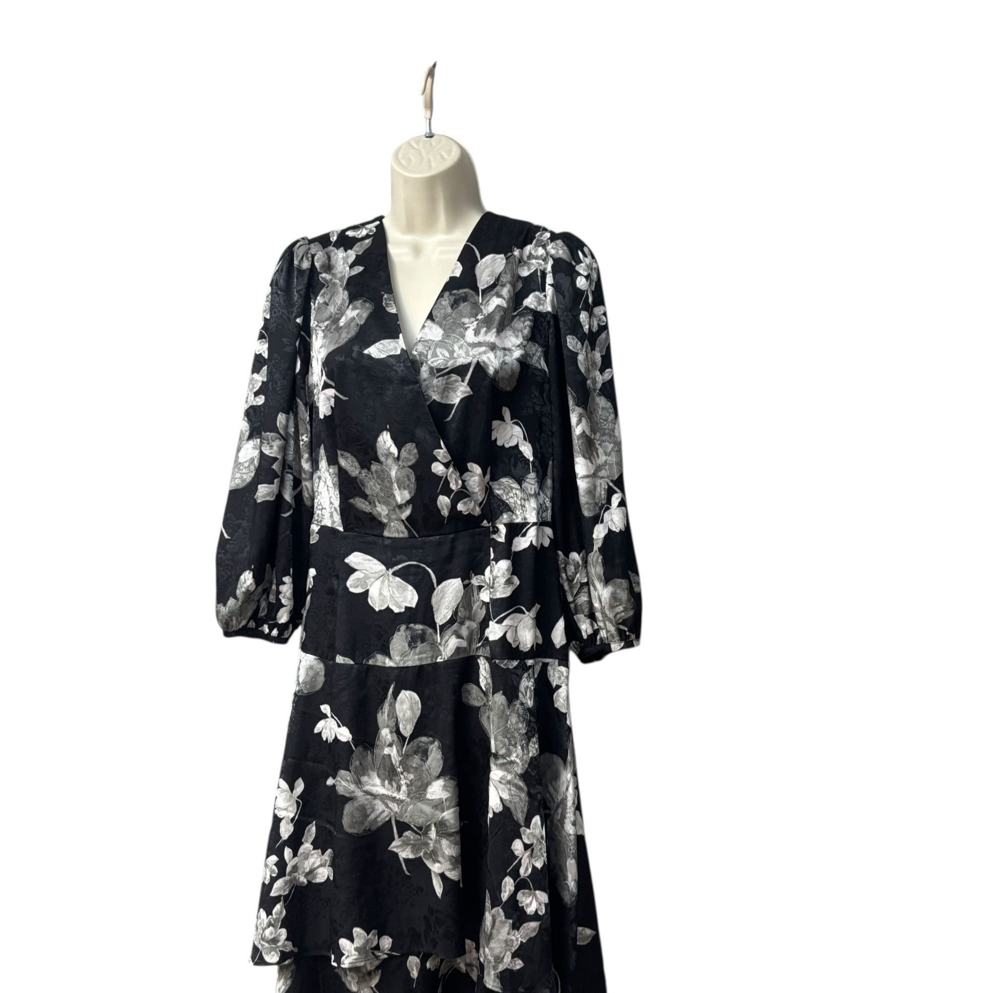 Calvin Klein Calvin Klein Printed Midi Tiered Dress, Black/Silver, Sz. 10 Size M / US 6-8 / IT 42-44 - 4 Thumbnail