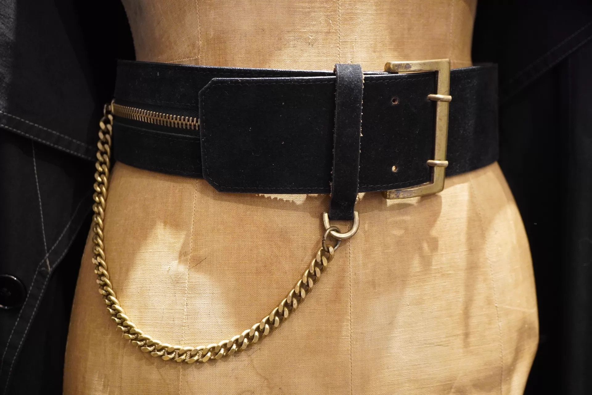 Alexander McQueen McQueen 2000s Calfskin Aged Brass Chain Belt Size ONE SIZE - 4 Thumbnail
