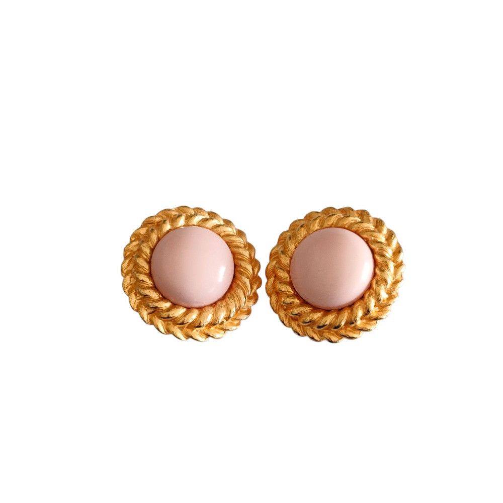 Other Other FOXEY Circle Clip Earrings Accessory Others Earrings DUTY FREE for USA Size ONE SIZE - 1 Thumbnail