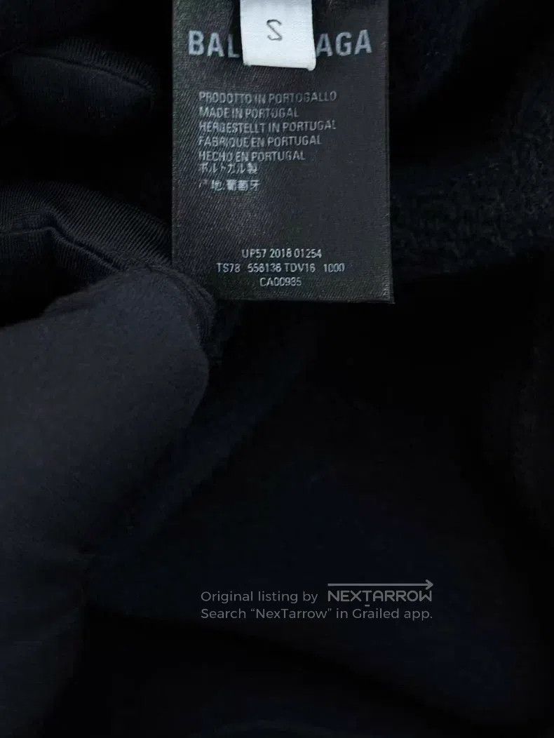 Balenciaga Balenciaga Black back anti-war logo small letter logo hood Size US S / EU 44-46 / 1 - 6 Thumbnail