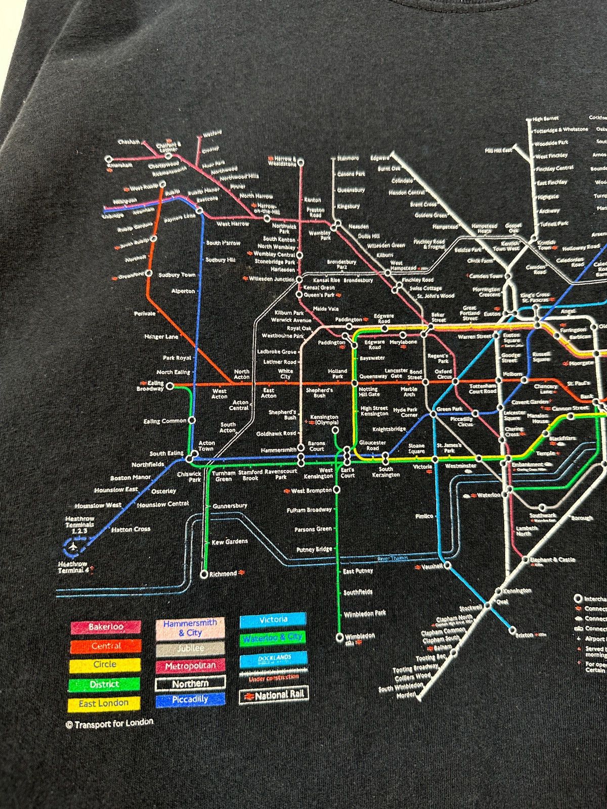 Vintage Vintage Underground London Subway Map T-Shirt Size US XL / EU 56 / 4 - 5 Thumbnail