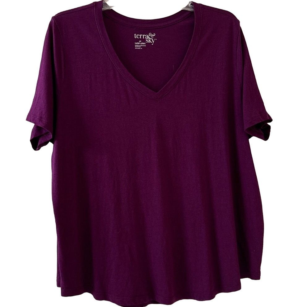 Other Terra & Sky 1X 16W–18W Purple V-neck Short Sleeve T-shirt Size XL / US 12-14 / IT 48-50 - 1 Thumbnail