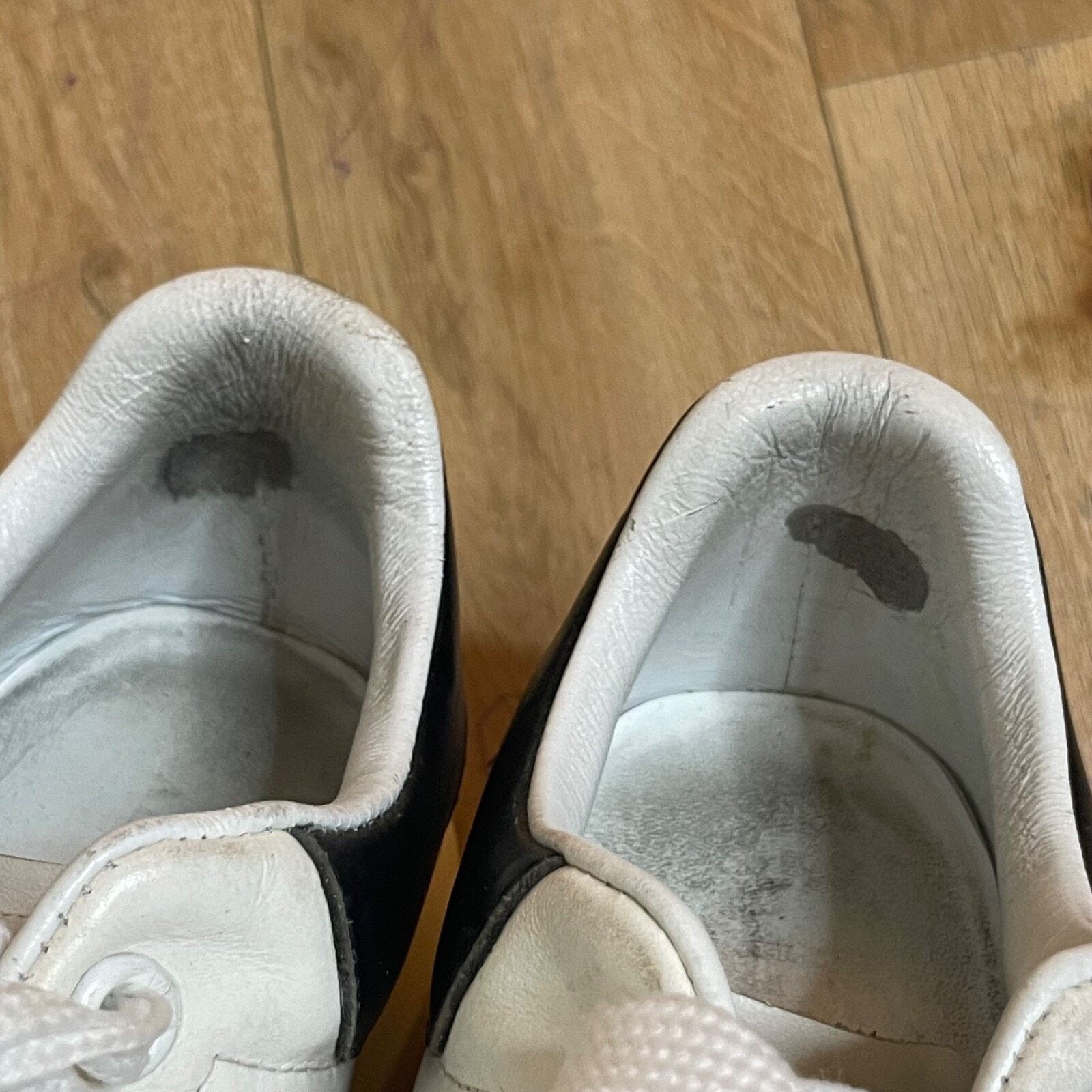 Alexander McQueen Alexander Mcqueen Oversized sneakers Leather LOW top White Size US 8 / EU 41 - 15 Thumbnail