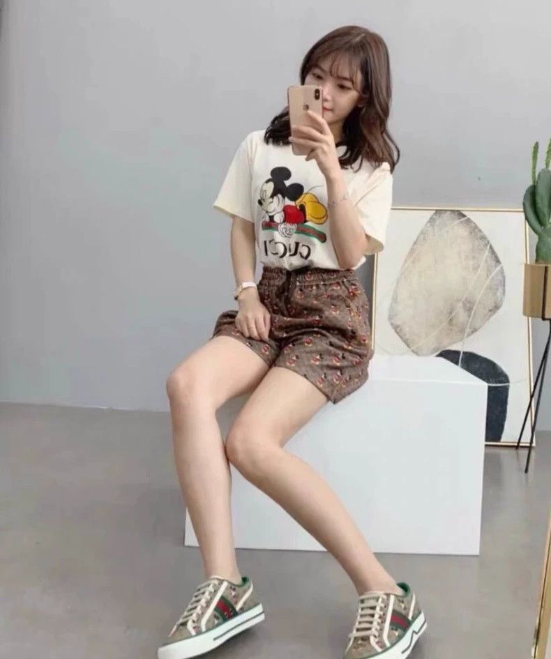 Gucci Gucci Size XS Co-branded brown Mickey Mouse logo jacquard Size US 29 - 9 Thumbnail