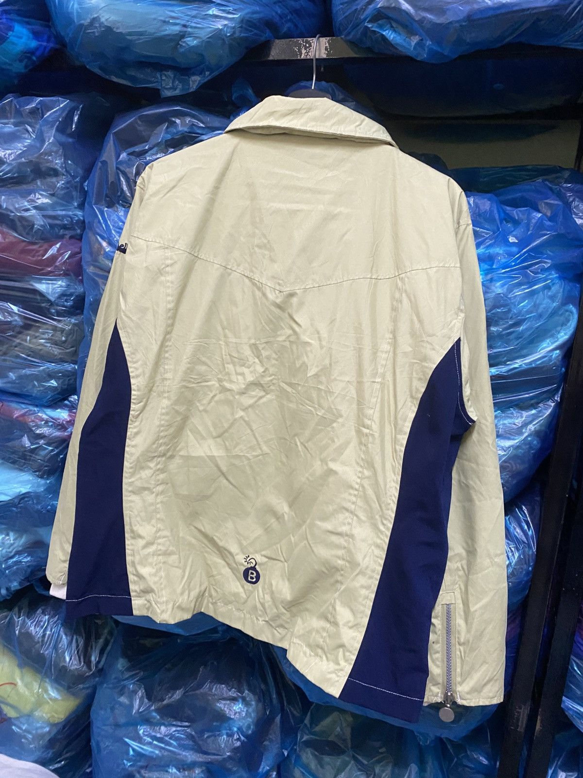 Japanese Brand Vintage Bombshell Shewear for Riders Beige Navy Windbreaker Size US M / EU 48-50 / 2 - 13 Thumbnail