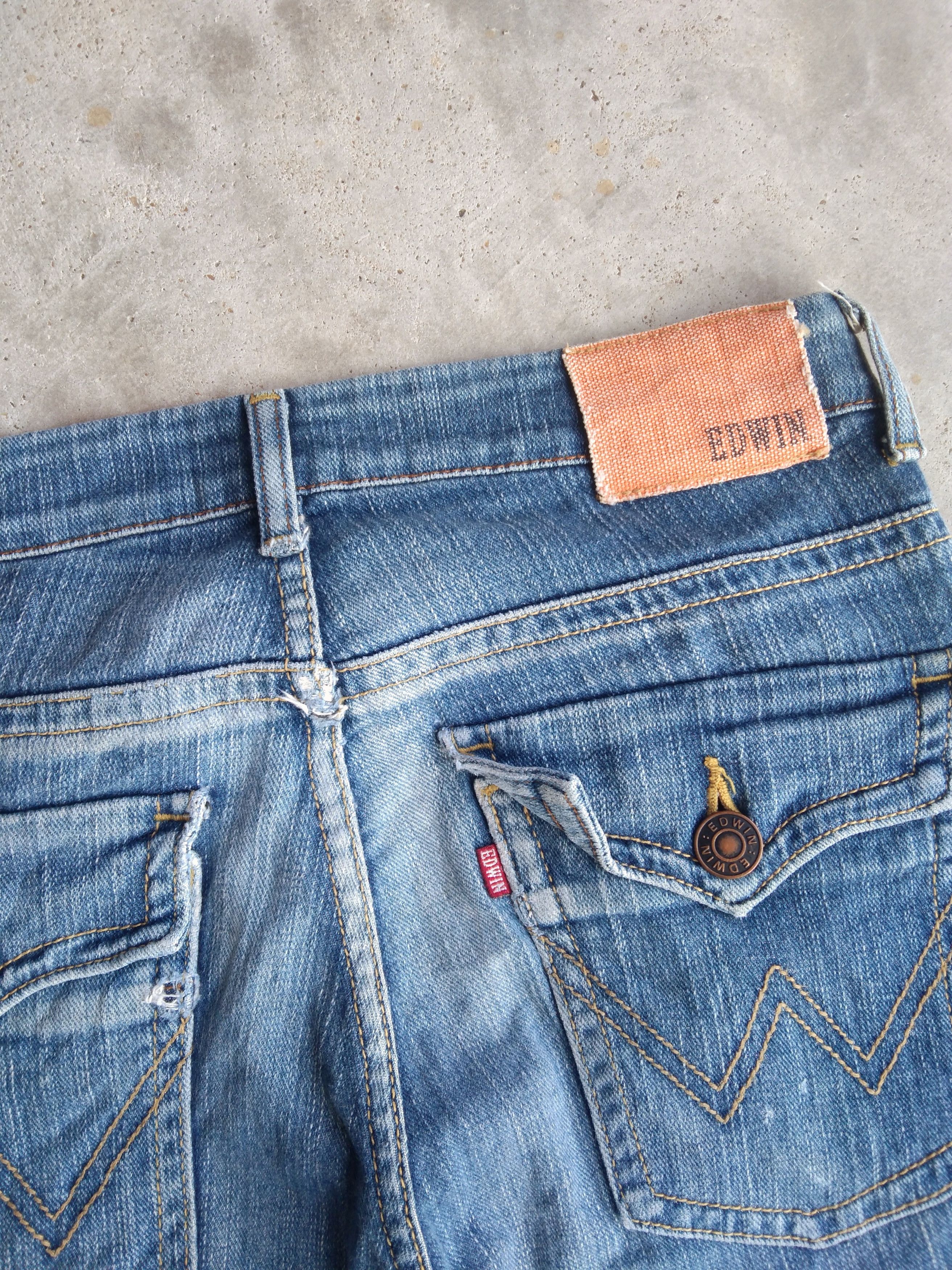 Edwin Vintage Japanese Brand Edwin Distressed Jeans 29x28 Size US 29 - 3 Thumbnail