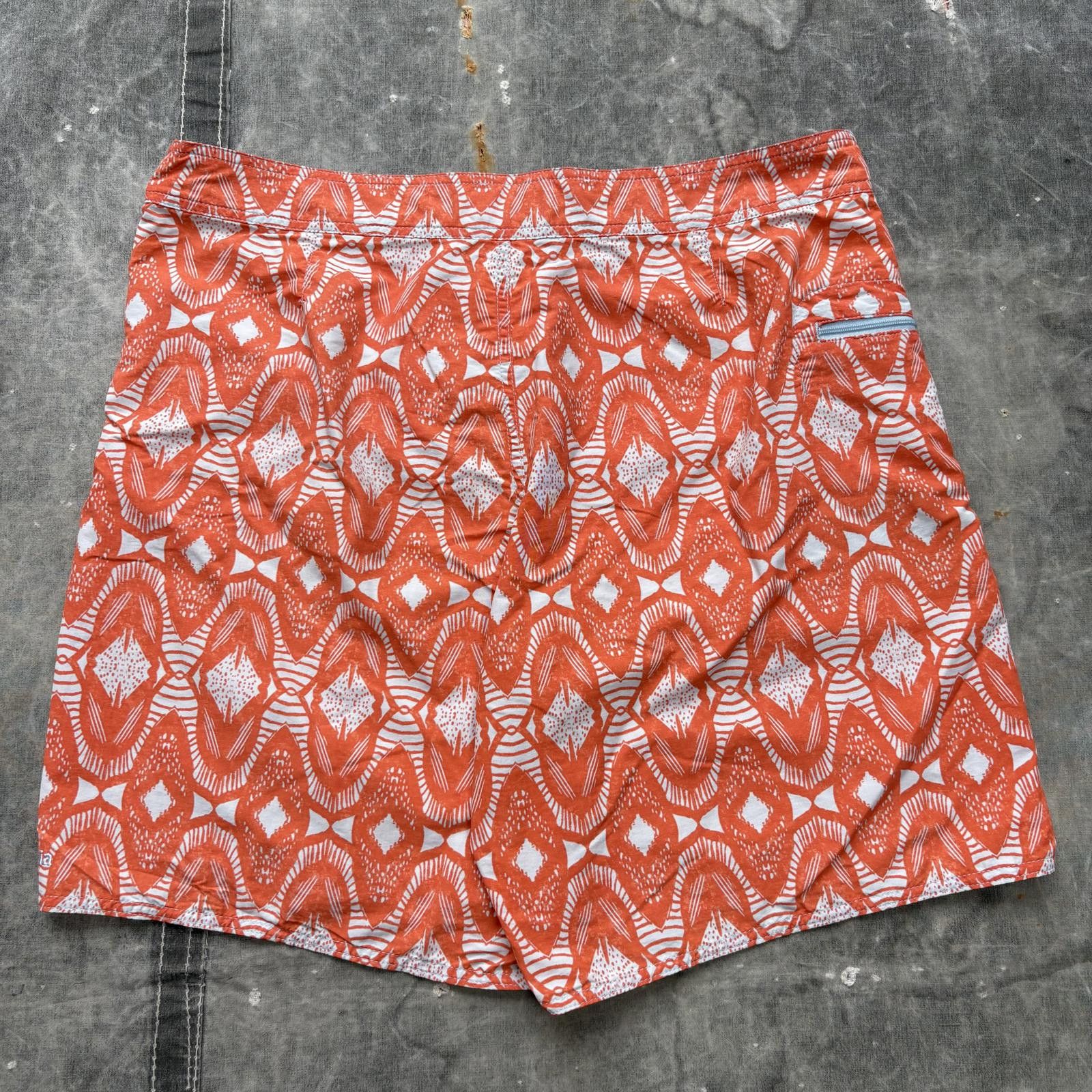 Patagonia Patagonia Wavefarer Adjustable AOP Tribal Print Board Shorts Size US 36 / EU 52 - 7 Thumbnail