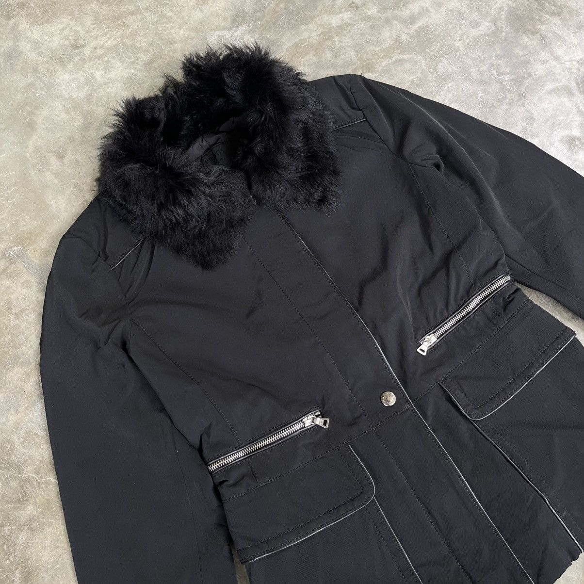 Prada Luxury Prada Neck Fur Nylon Jacket Size S / US 4 / IT 40 - 4 Thumbnail