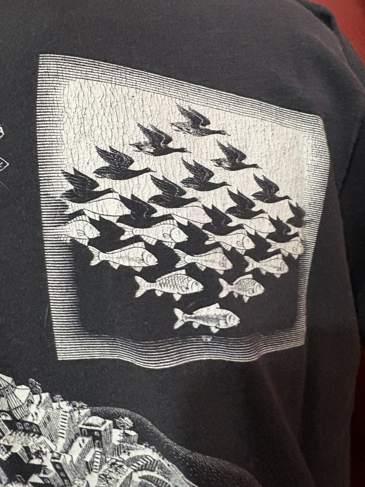 Vintage Vintage MC Escher Tshirt 90’s All Over Print Art Tee Duality Size US XL / EU 56 / 4 - 9 Thumbnail