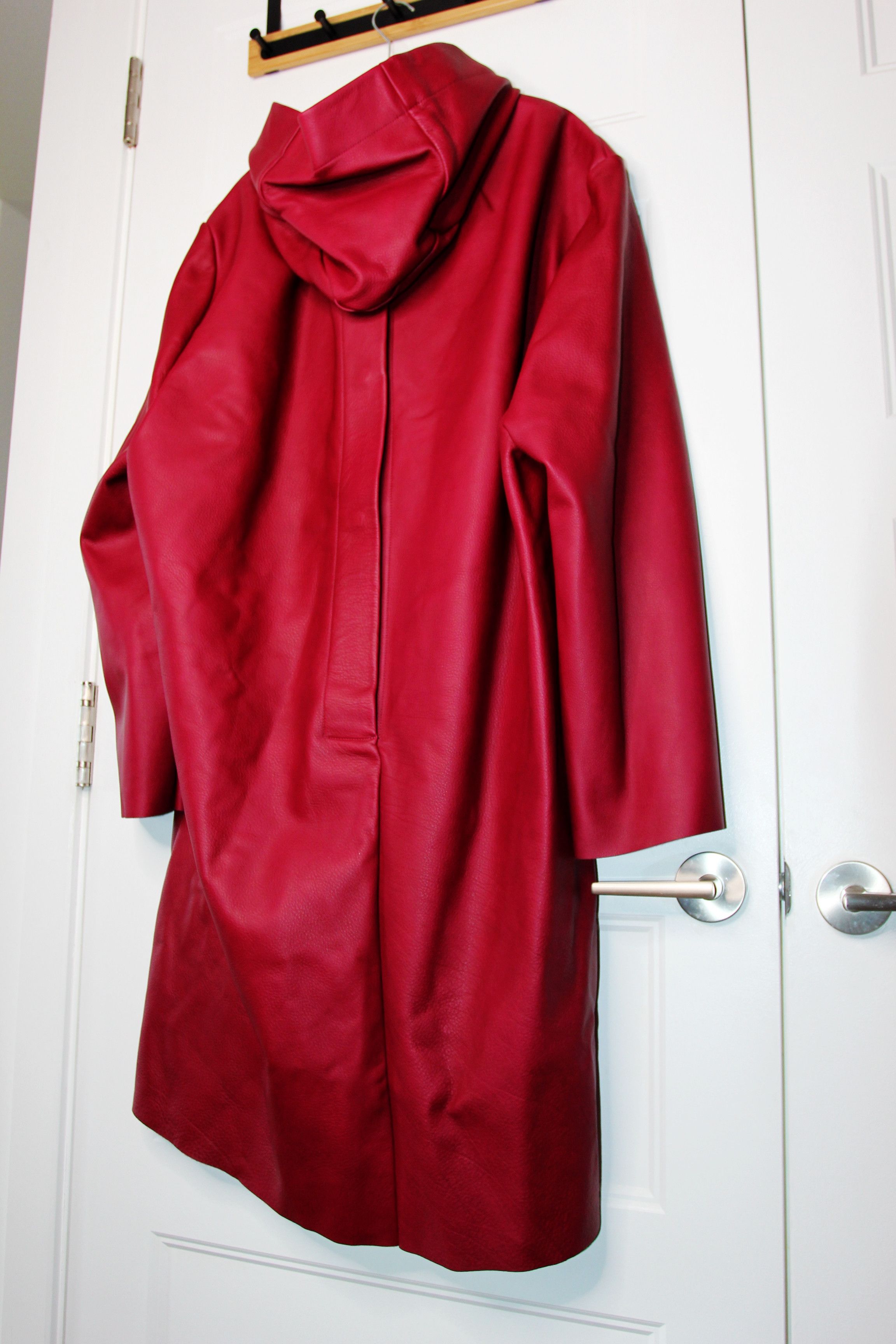 Rick Owens BNWT SS23 RICK OWENS "EDFU" HOODED RAINCOAT 48 Size US M / EU 48-50 / 2 - 7 Thumbnail