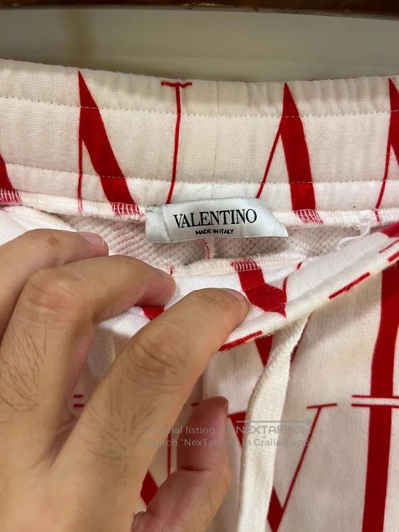 Valentino Valentino Full printed shorts Size US 30 / EU 46 - 6 Thumbnail