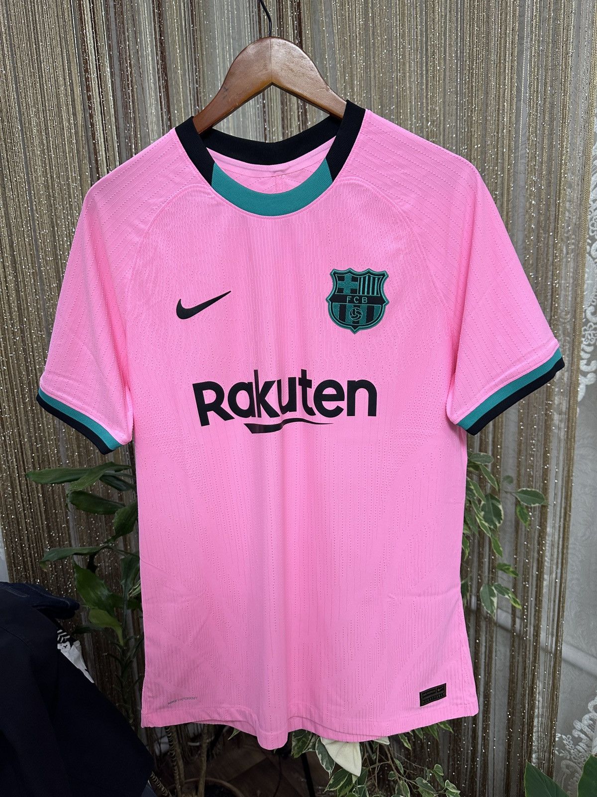 Nike Barcelona Player issue shirt 2020-2021 nike hersey messi L Size US L / EU 52-54 / 3 - 1 Thumbnail