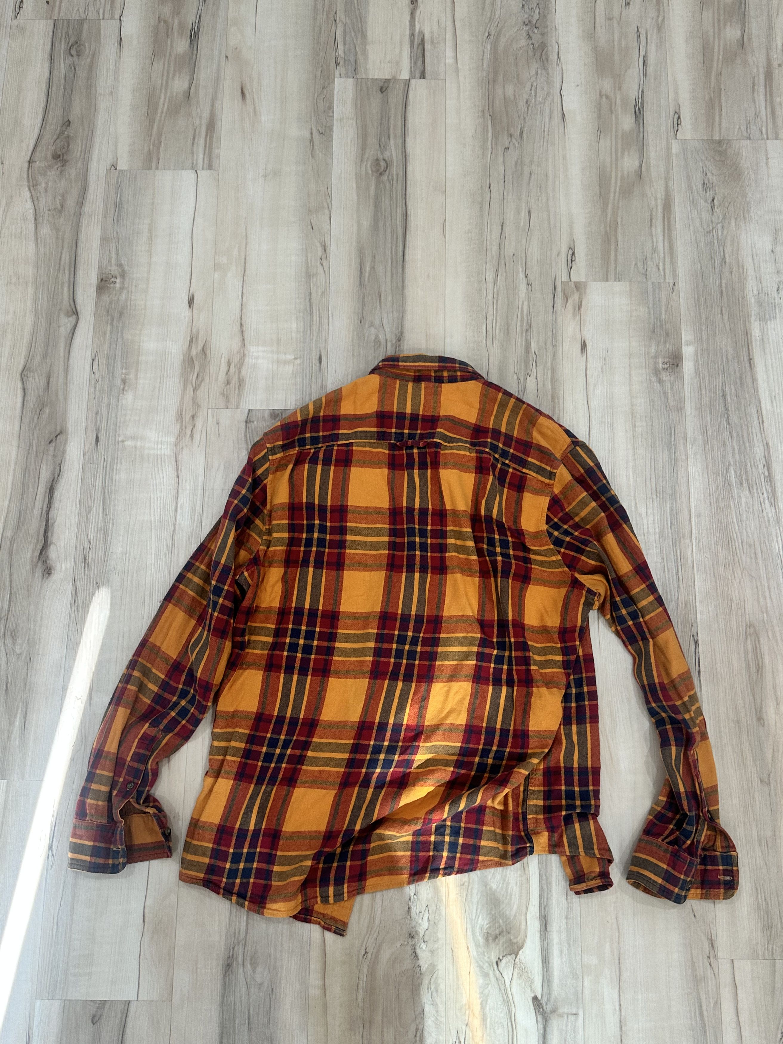 Vintage Vintage Mustard Flannel XL w/ Hand-Painted Patch Size US XL / EU 56 / 4 - 3 Thumbnail