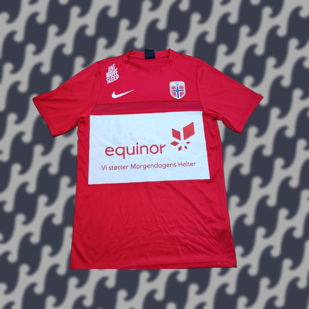 Nike Nike Dri-FIT Norway 2016 2017 Training Football Jersey Mens Small Red Nike Adult Short Sleeve T-Shirt Jersey Athletic Quick Dry Size US S / EU 44-46 / 1 - 1 Thumbnail