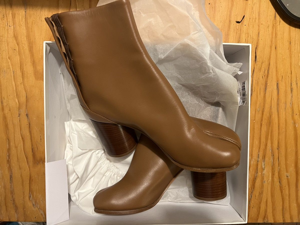 Maison Margiela Maison Margiela Tabi Brown Size US 7 / IT 37 - 5 Thumbnail