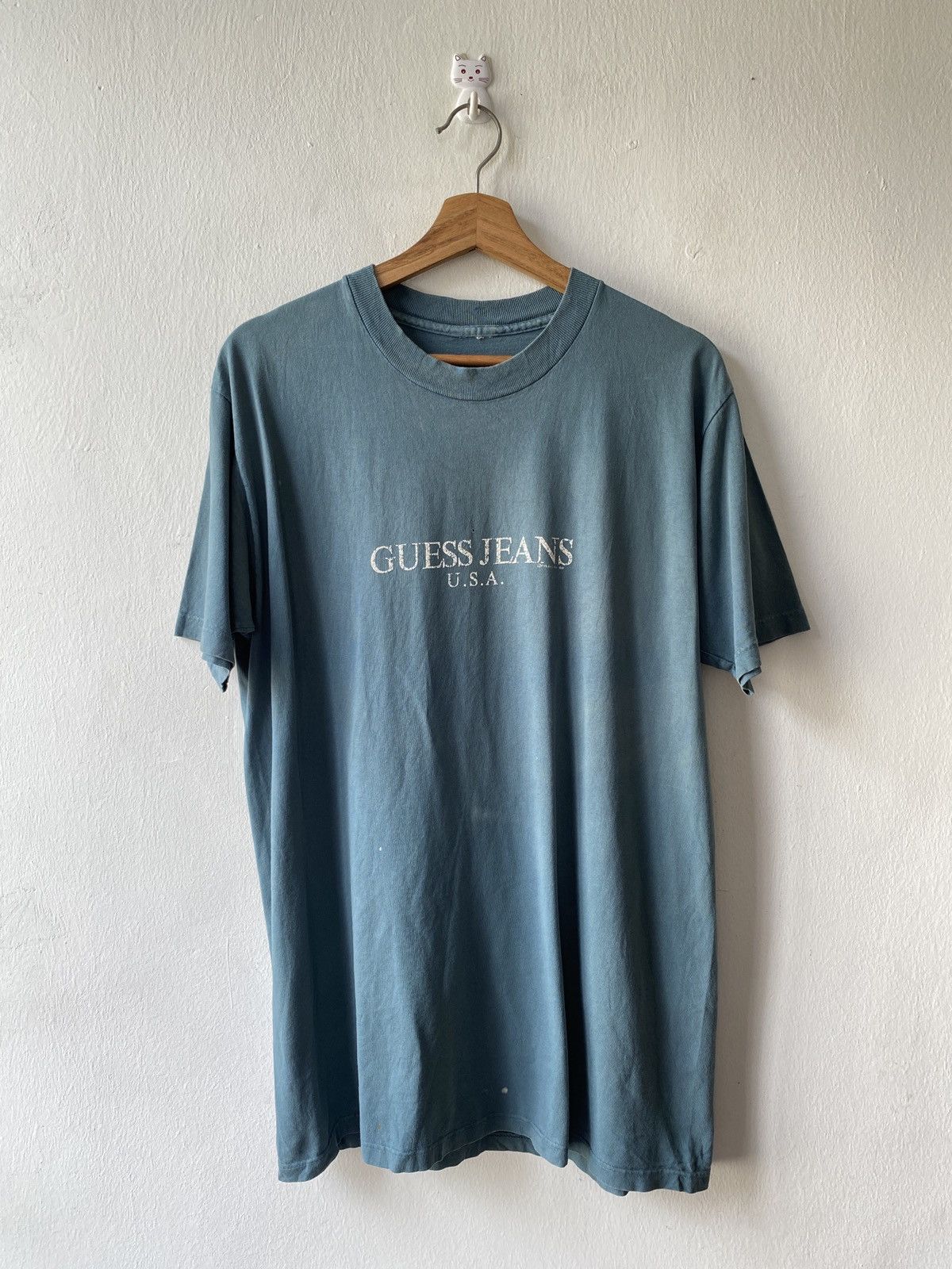 Guess × Vintage Vintage 90’s Guess Centre Logo Distressed T Shirt Size US L / EU 52-54 / 3 - 3 Thumbnail