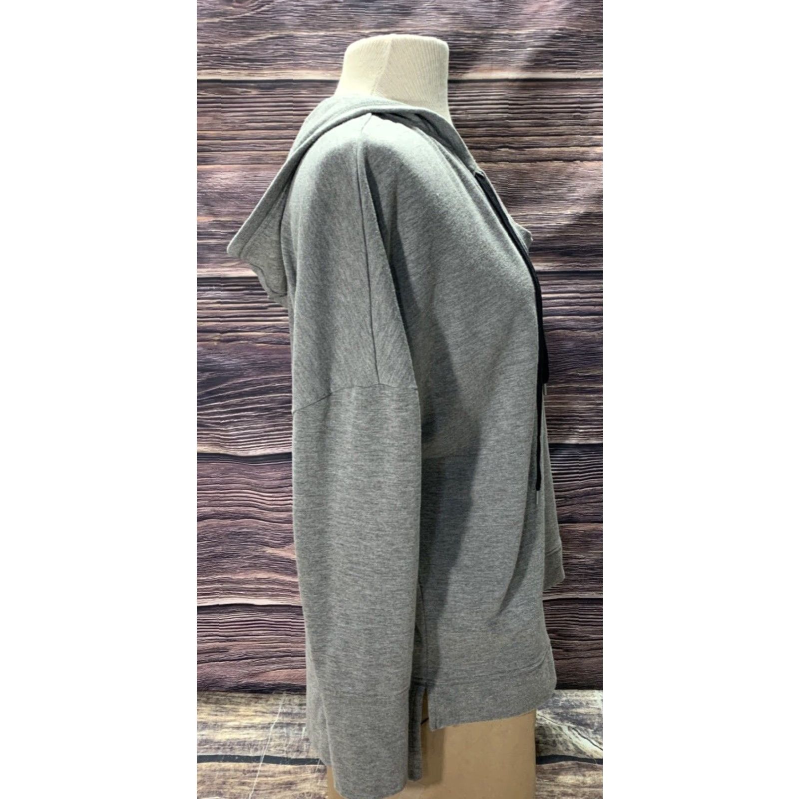 Vintage MTA Sport Hoodie Woman’s Size Medium Gray Dolman Sleeve 4" Side Slits Hooded Pullover Womens Size M / US 6-8 / IT 42-44 - 4 Thumbnail