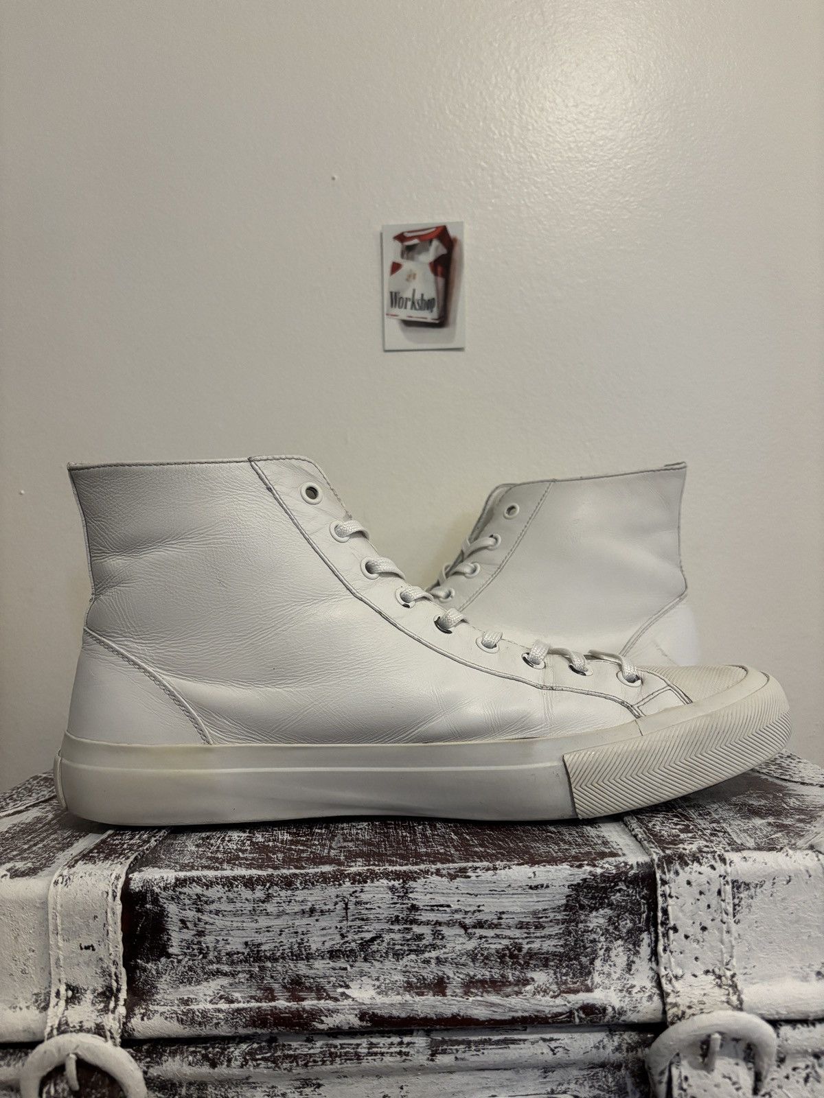 Louis Vuitton Louis Vuitton LV Tattoo White Rainbow Leather Sneaker Size US 9.5 / EU 42-43 - 5 Thumbnail
