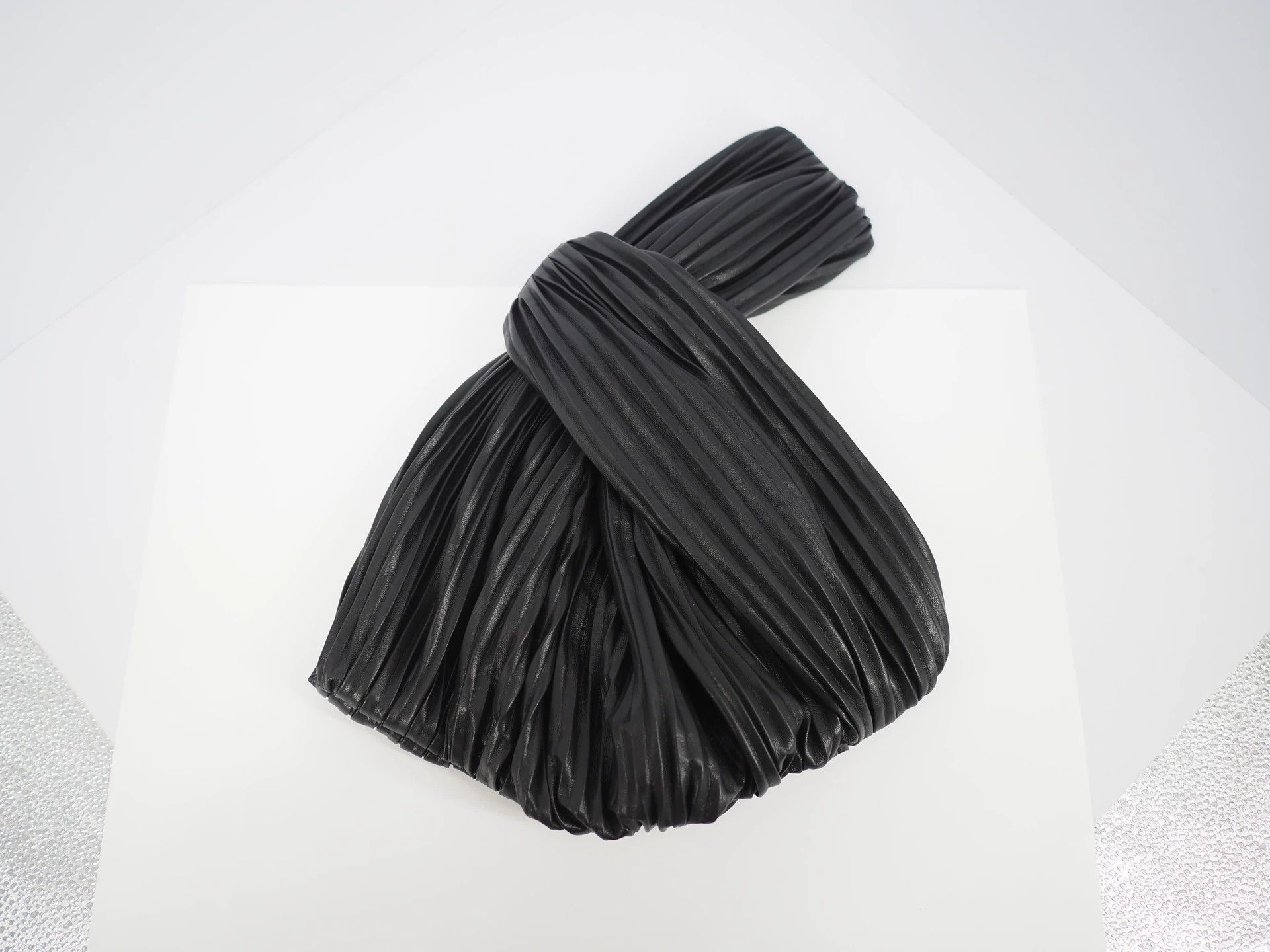 Nanushka NANUSHKA Black Crinkled Lambskin Clutch Size ONE SIZE - 2 Thumbnail