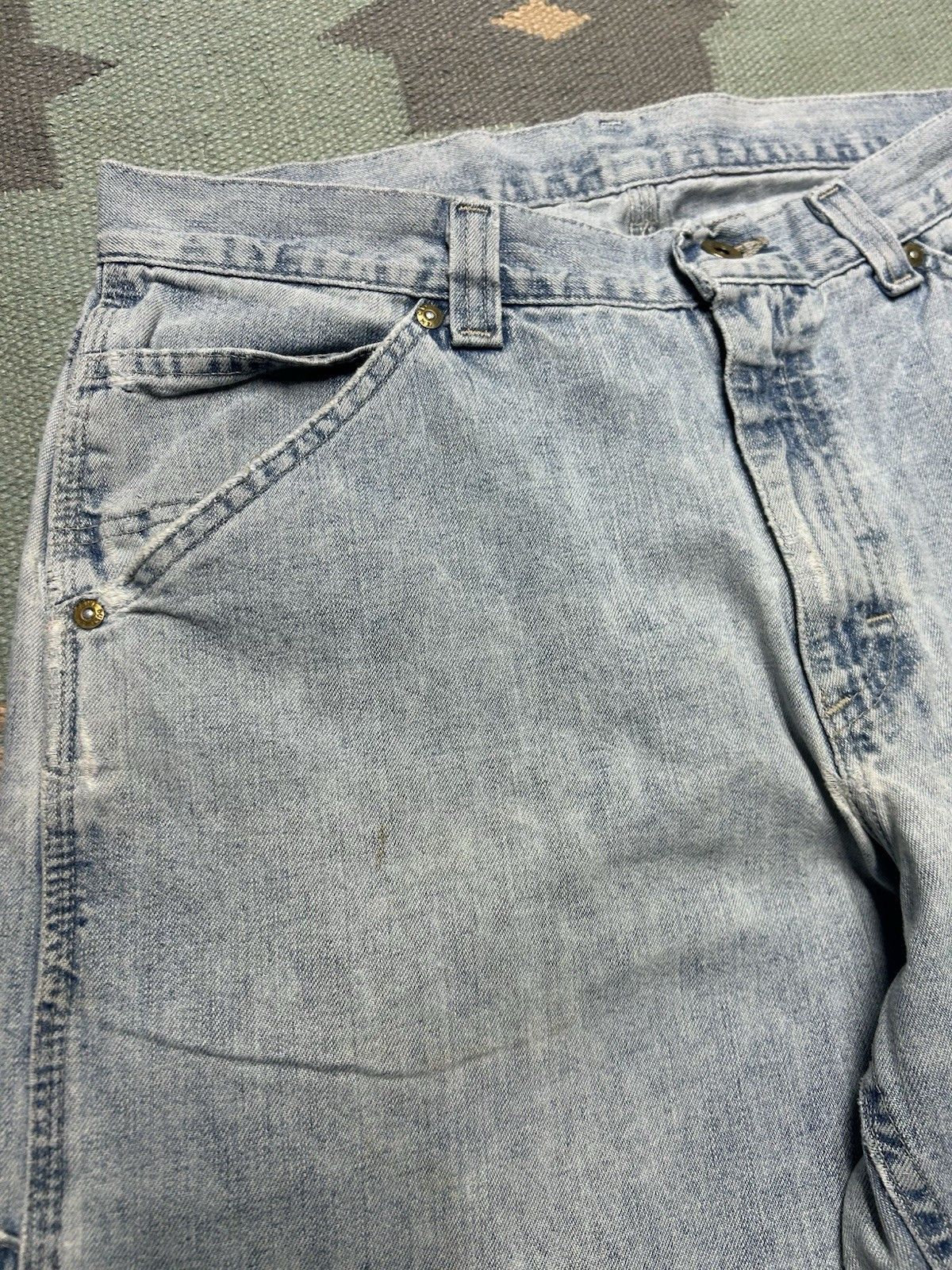Vintage Vtg Lee can’t bust em carpenter jeans light wash baggy 32x31 Size US 32 / EU 48 - 11 Thumbnail