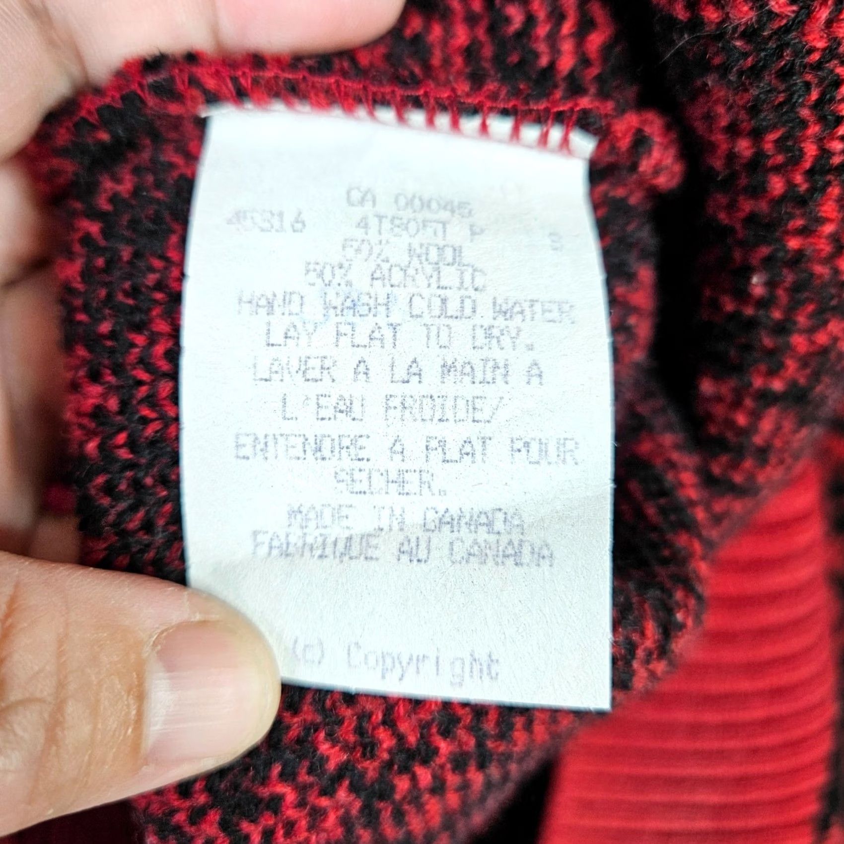 Vintage VINTAGE Tundra Sweater Unisex Adult Red Black Nordic Knit Size S/P Pullover Knit Wool Acrylic Crew Neck Men Red Nordic Size US S / EU 44-46 / 1 - 7 Thumbnail