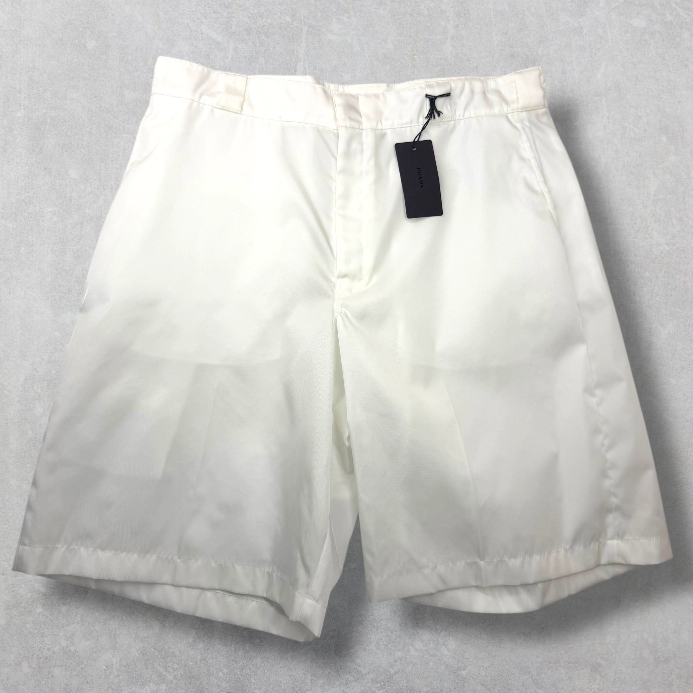 Prada Prada Re-Nylon Bermuda White Shorts 52 (36) Size US 36 / EU 52 - 1 Thumbnail
