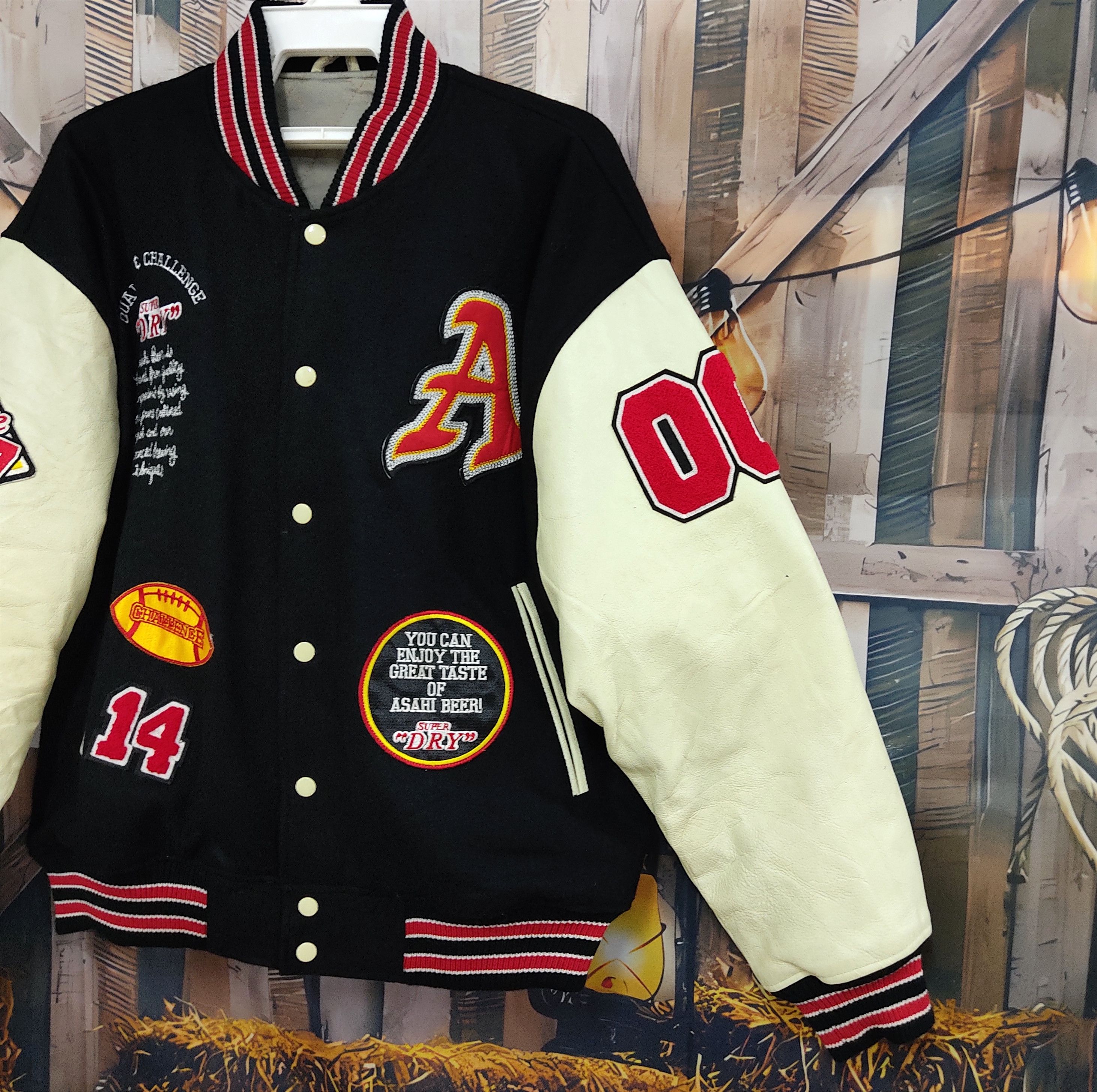 Superdry SUPERDRY Japan Leather Sleeve Varsity (Patch Loaded Edition) Size US XL / EU 56 / 4 - 2 Thumbnail