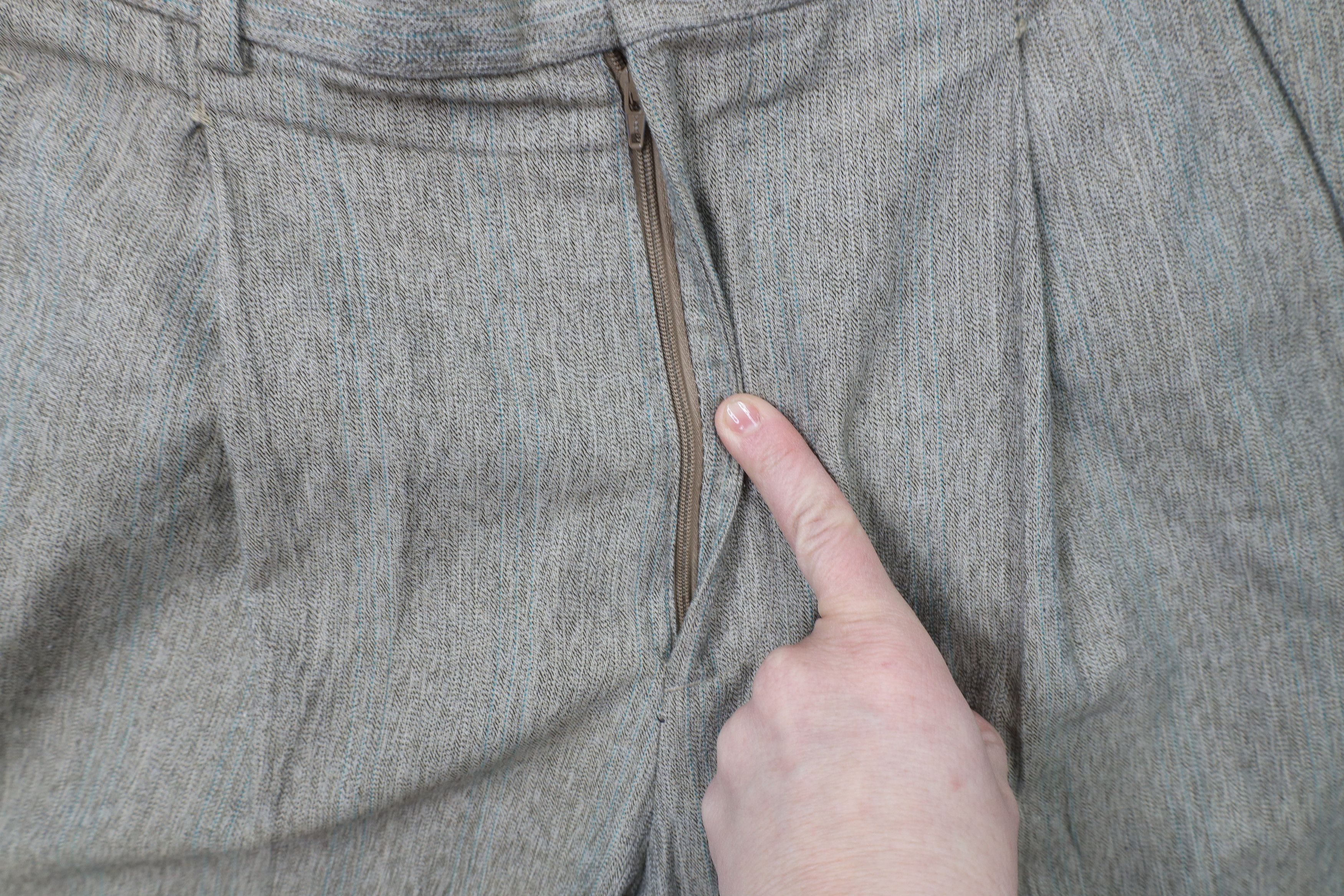 Vintage Vintage 90s Streetwear Pleated Cuffed Chino Pants Trousers Size US 32 / EU 48 - 7 Thumbnail