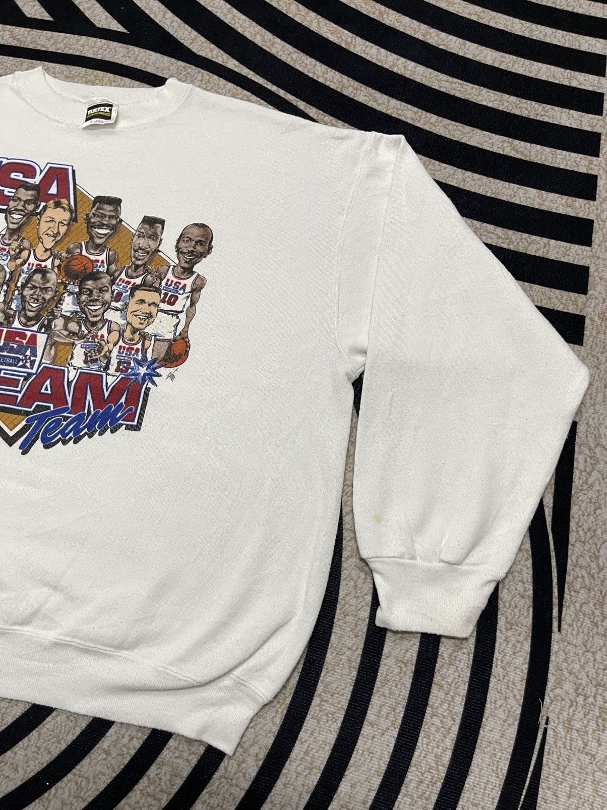 NBA 1992 USA DREAM TEAM SWEATSHIRT RARE DESIGN Size US XL / EU 56 / 4 - 3 Thumbnail