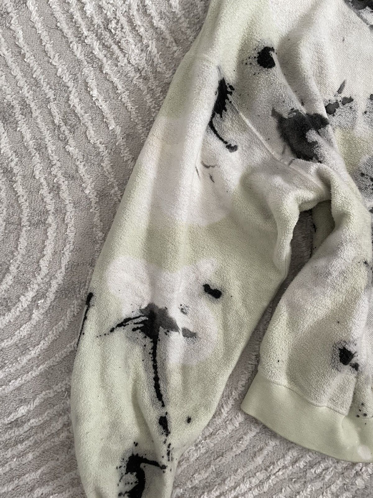 Ottolinger Ottolinger Aloe Green Damaged Worn Paint Splatter Sweatshirt Size US S / EU 44-46 / 1 - 7 Thumbnail