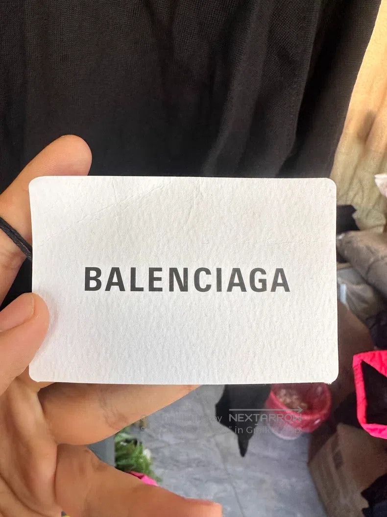 Balenciaga Balenciaga Pure wool round-neck knitwear Size US L / EU 52-54 / 3 - 3 Thumbnail