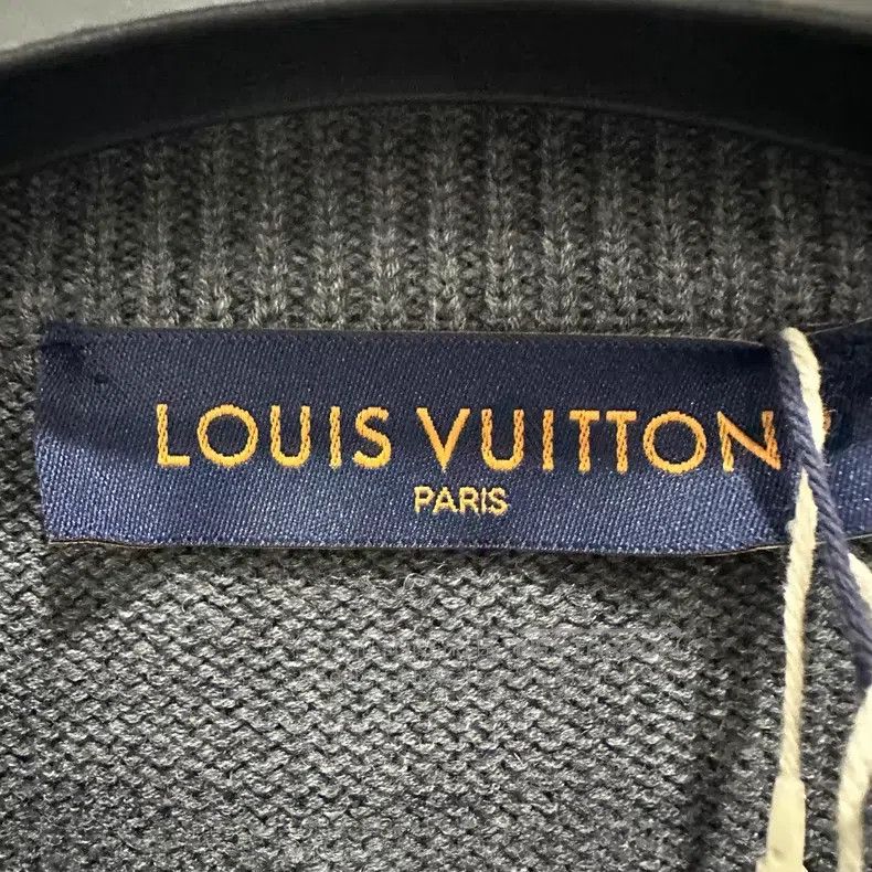 Louis Vuitton Louis Vuitton Ski Grey Pearl Rhinestone Fair Isle Sweater Size US S / EU 44-46 / 1 - 3 Thumbnail