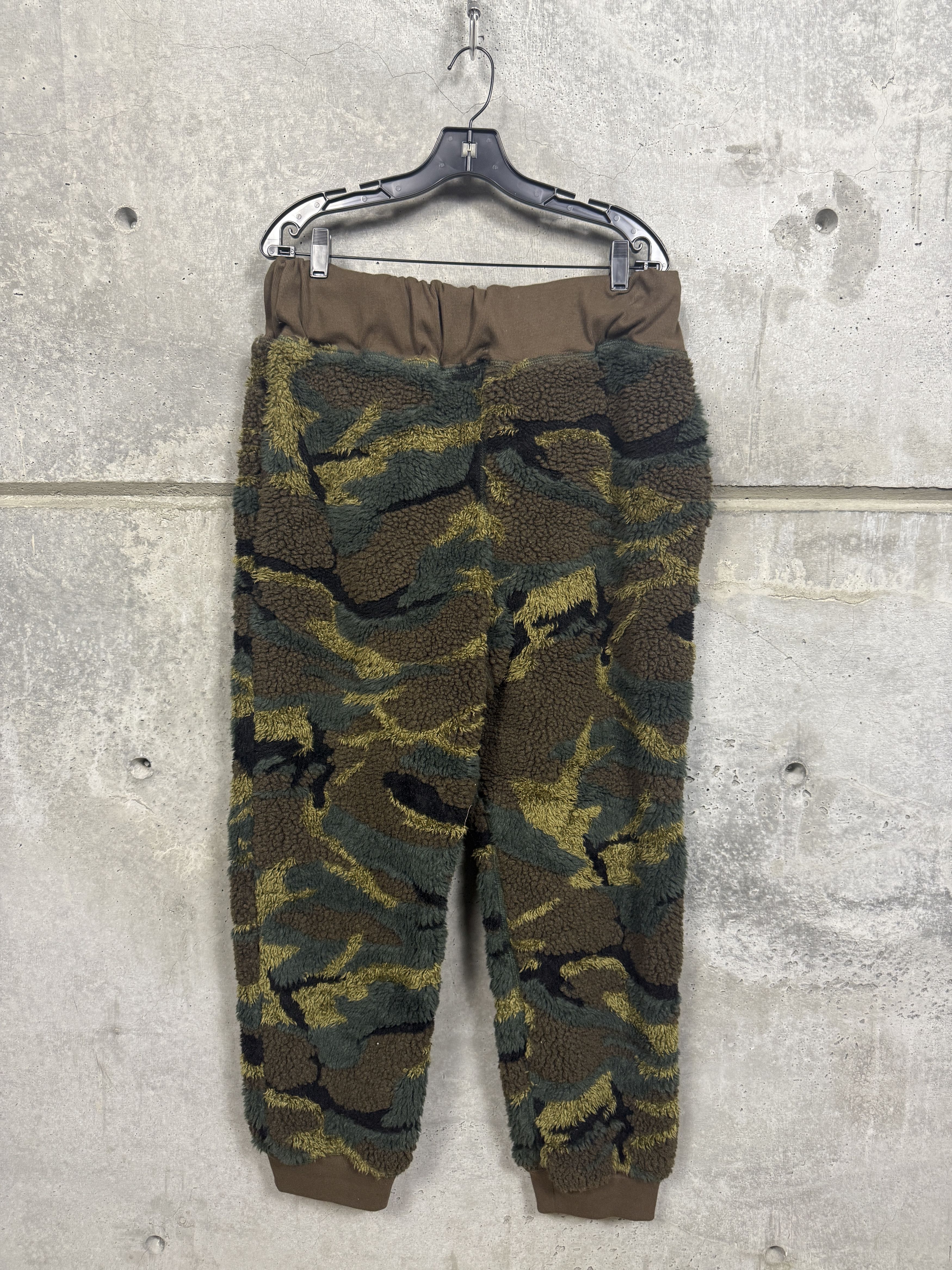 Camp High Camp High XL Fleece Camo Sweatpants Size US 32 / EU 48 - 1 Thumbnail