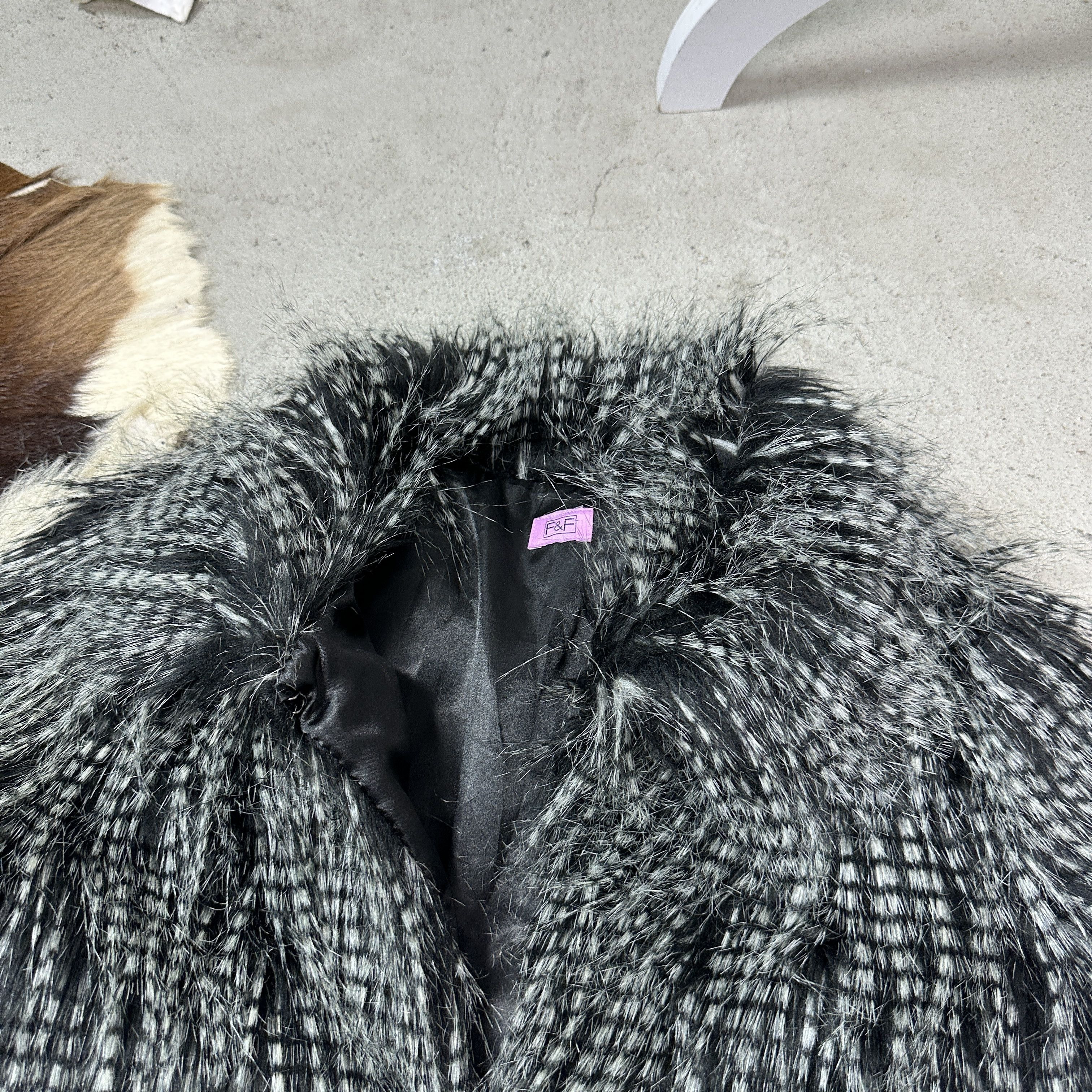 Vintage Vintage Avant Garde Faux Fur Fitted Jacket Y2K Size XS / US 0-2 / IT 36-38 - 4 Thumbnail