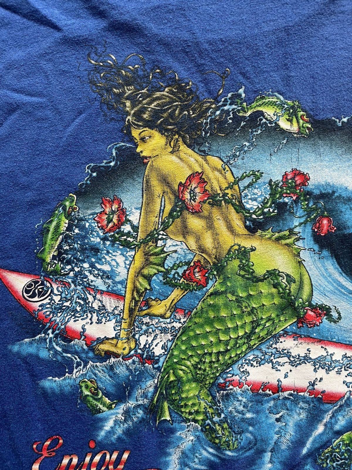 Vintage Vintage Enjoy The Ride Surf Streetwear90 art design T-shirt Size US XL / EU 56 / 4 - 9 Thumbnail