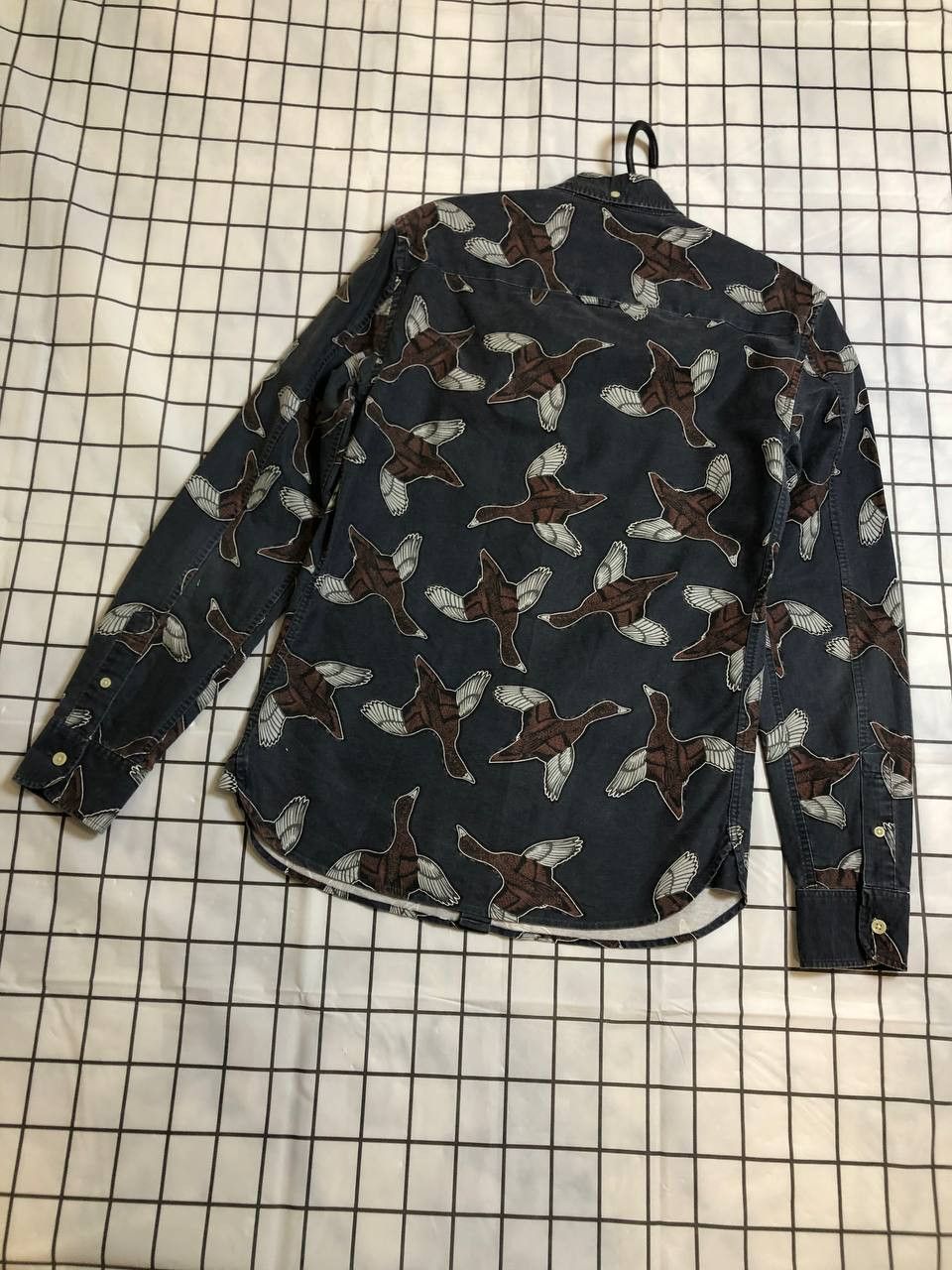 Allsaints Vintage Allsaints Bird Print Slim Fit Button Up Shirt XS Size US XS / EU 42 / 0 - 13 Thumbnail